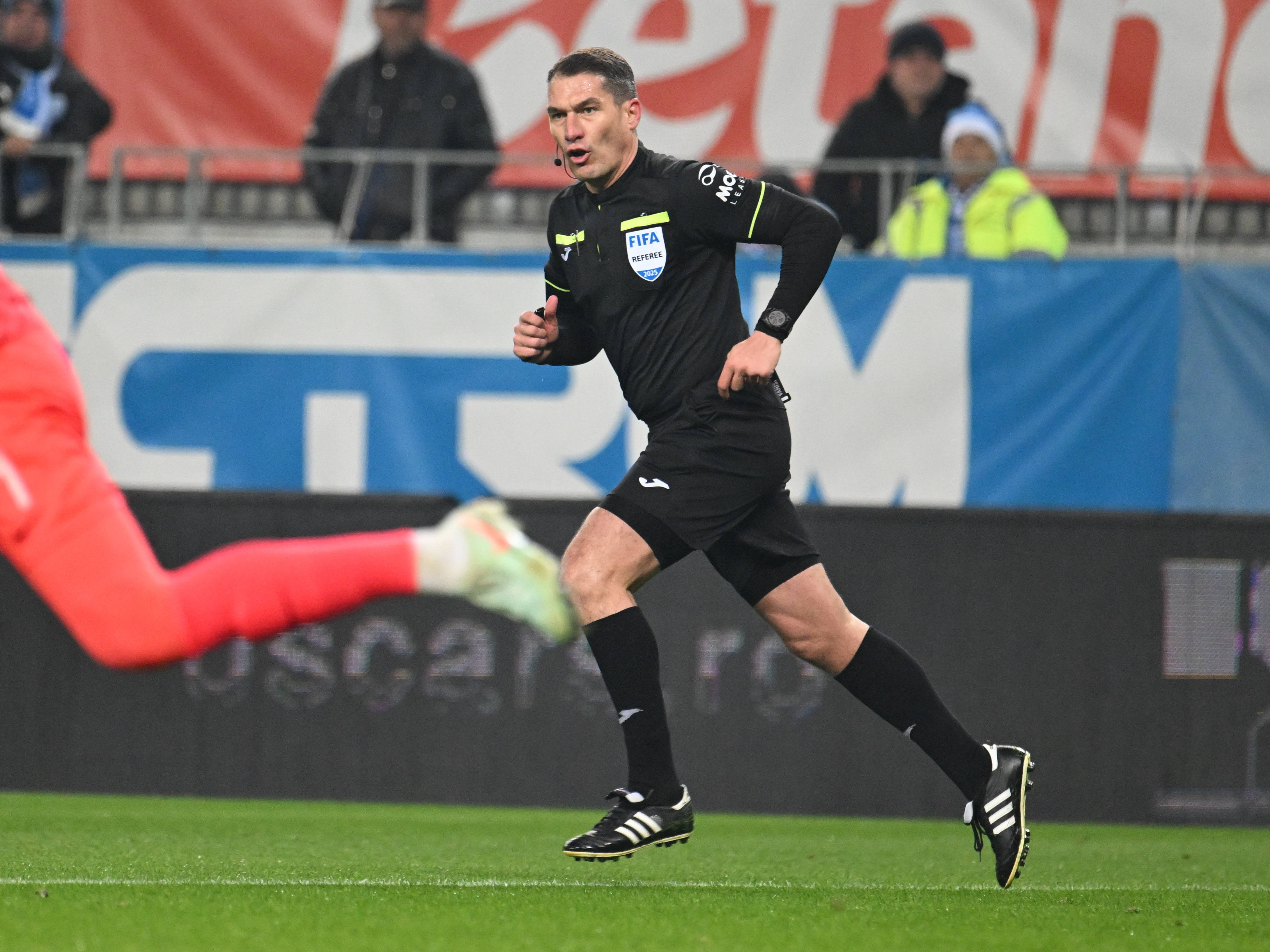 Ce șanse are Istvan Kovacs să arbitreze finala Champions League