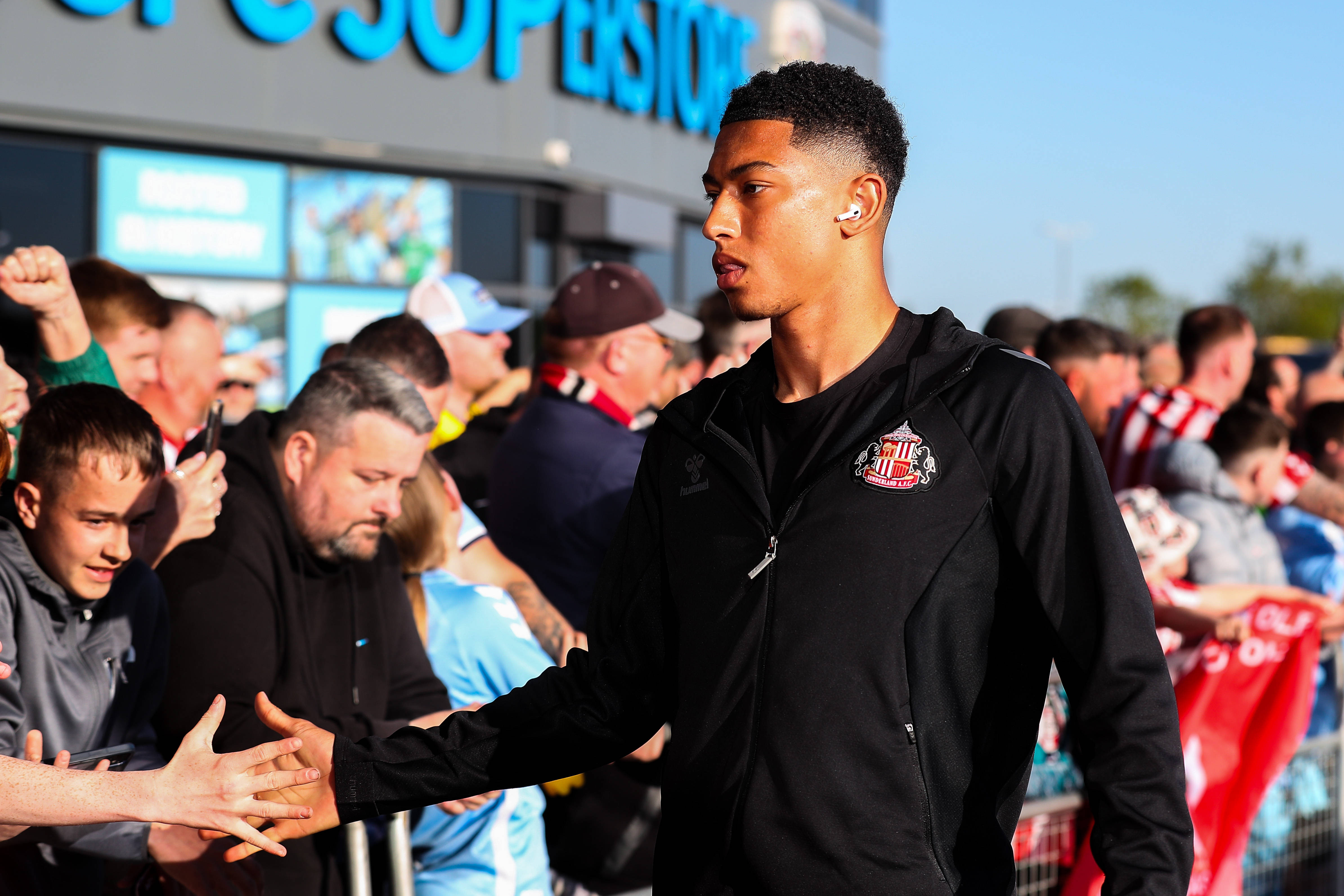 Fratele lui Jude Bellingham face un pas uriaș &icirc;n carieră! Va juca la o echipă de Liga Campionilor