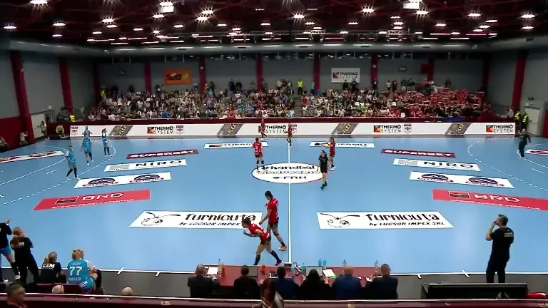 Handbal feminin | CSM București - Gloria Bistrița, primele cinci minute ale meciului
