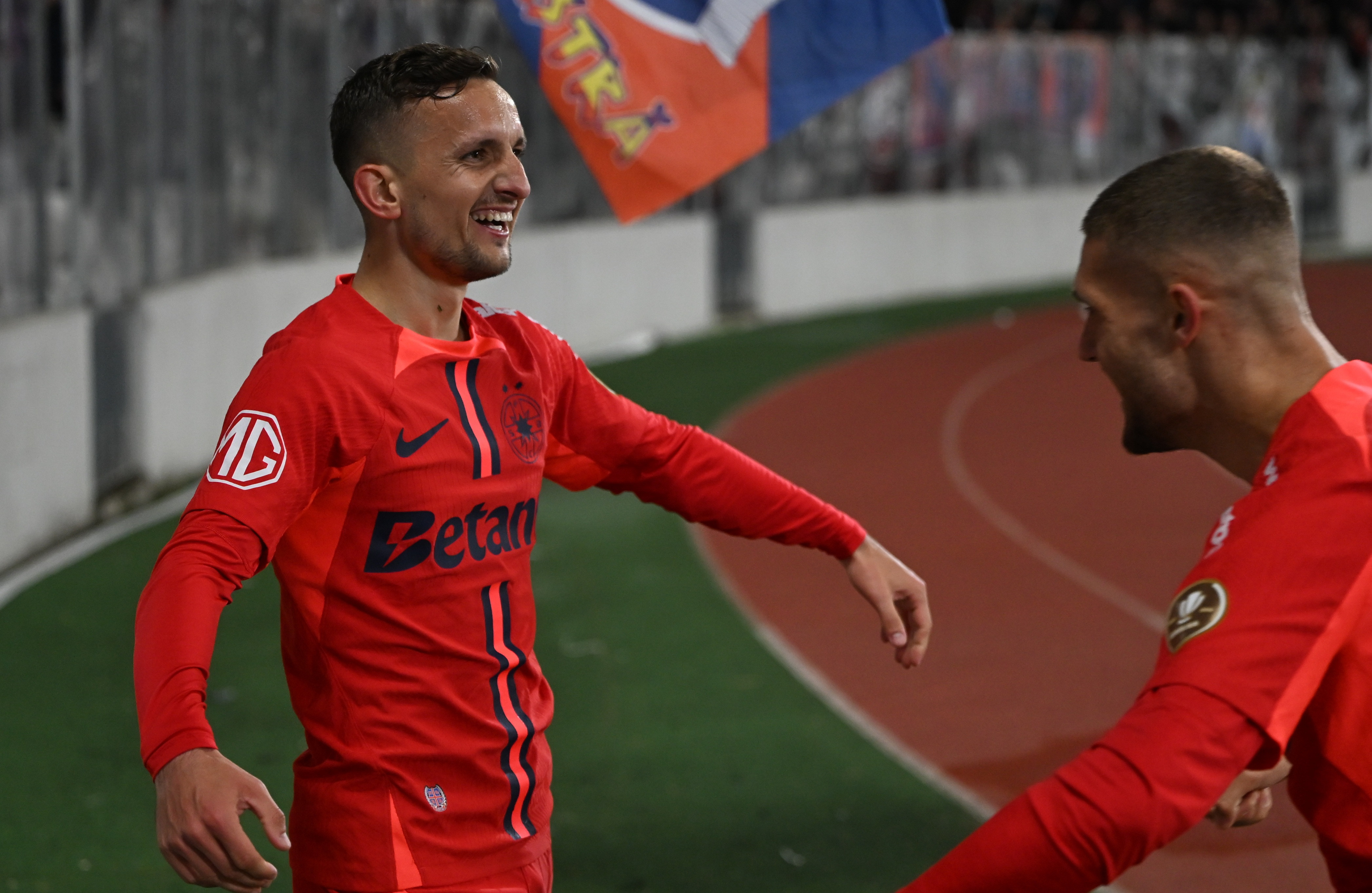 Răm&acirc;ne Ștefănescu la FCSB după dubla de pe Cluj Arena? Dacă nu, găsește o echipă din play-off