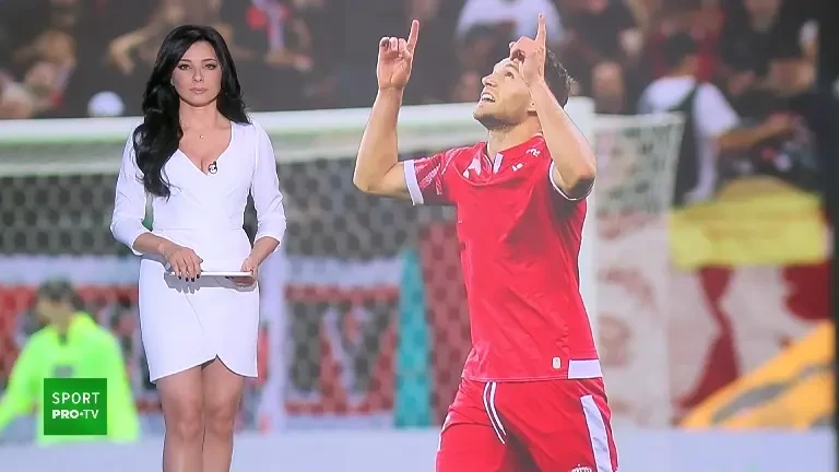 Ca să nu-l ia FCSB, Dinamo preferă să-l dea pe Politic &icirc;n străinătate. Dinamovistul ar putea ajunge &icirc;n Anglia sau Italia