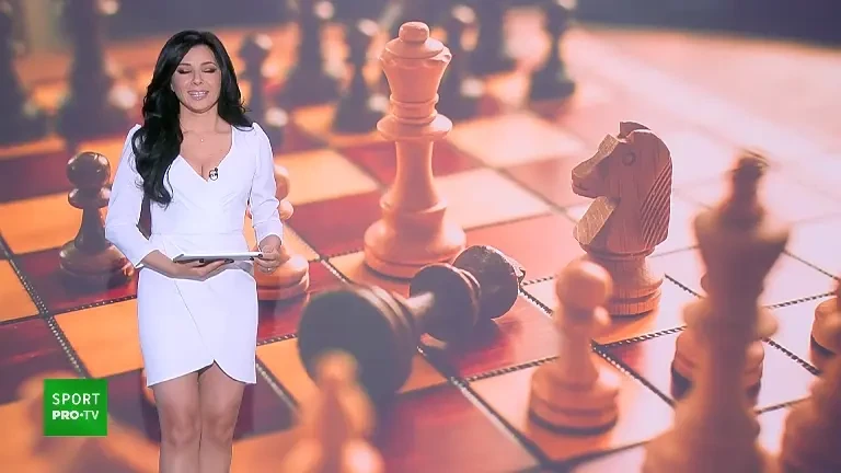 Antrenorul lui Dinamo a mers la șah după remiza cu Rapid!