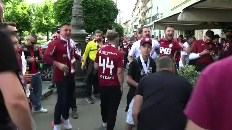 Fanii CFR-ului &icirc;și susțin favorita &icirc;naintea finalei din Cupa Rom&acirc;niei (14/05/2025)