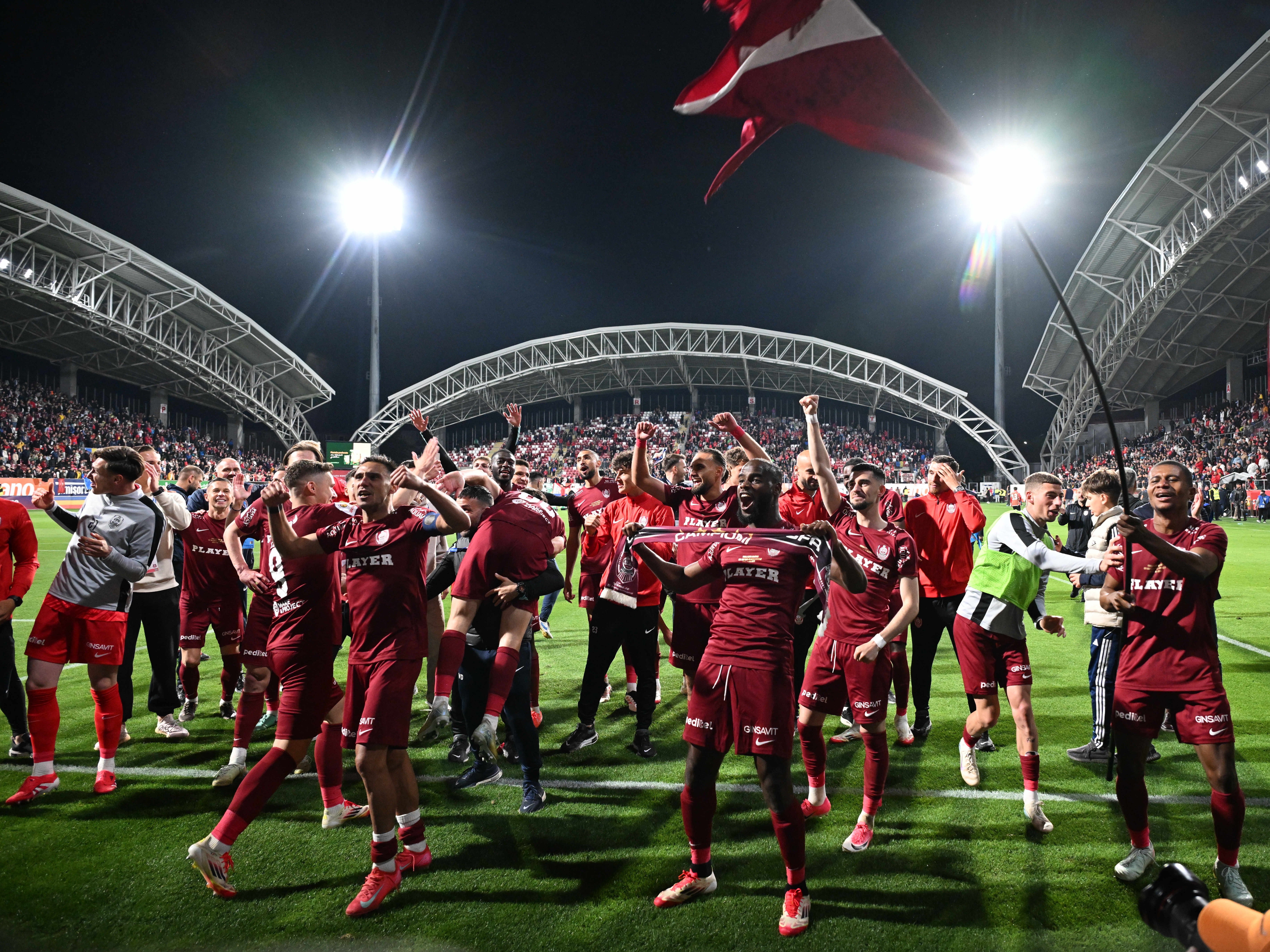 Neluțu Varga și-a făcut calculele: c&acirc;ți bani obține CFR Cluj dacă se califică &icirc;n faza principală din Europa League