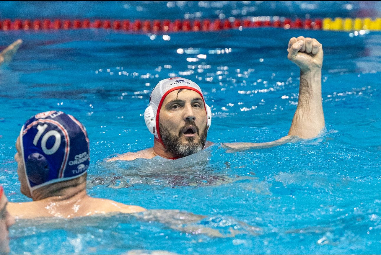 Cosmin Radu, de neoprit la cei aproape 44 de ani! C&acirc;te goluri a marcat &icirc;n Dinamo - Rapid 17-6