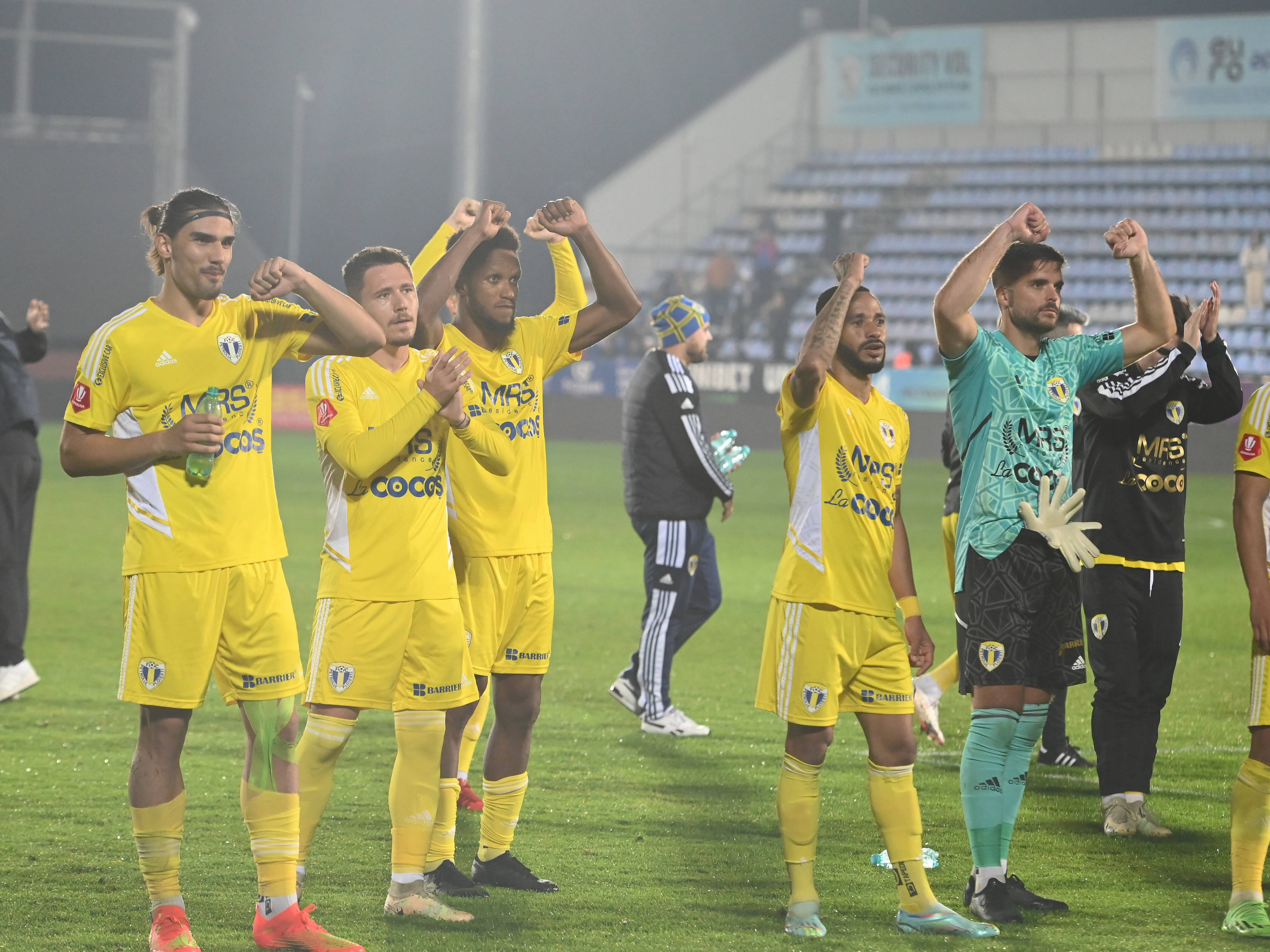 S-a antrenat un sezon &icirc;n Rom&acirc;nia &icirc;n &rdquo;bălegar de porci sau vaci&rdquo; și acum a promovat &icirc;n Bundesliga!