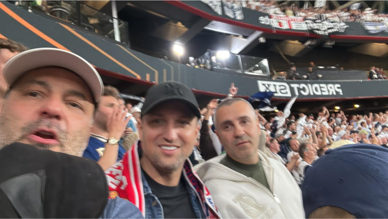 Florin Manea nu s-a putut abține. Mesajul postat după ce Drăgușin și-a trecut &icirc;n palmares trofeul Europa League