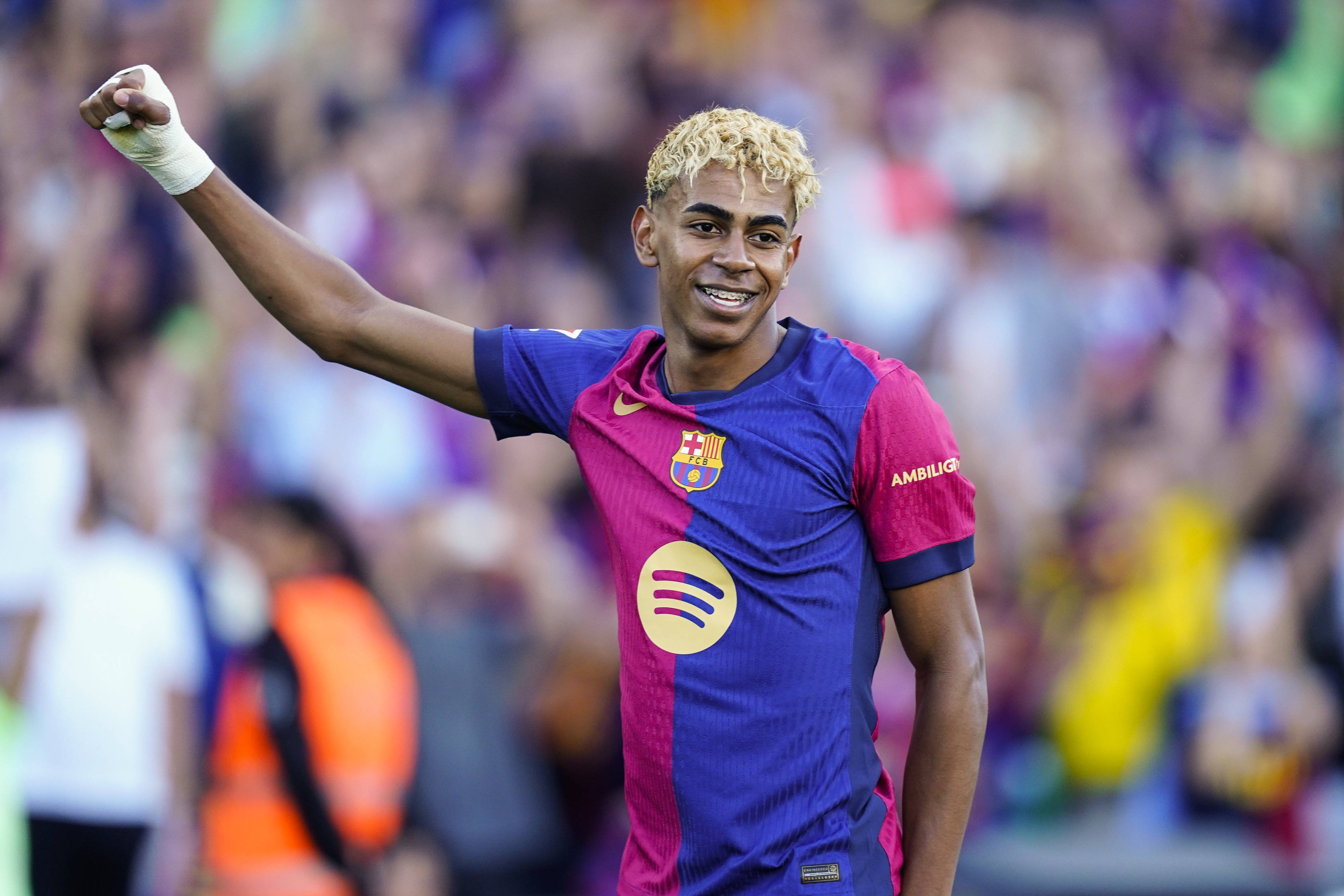 Motivul pentru care FC Barcelona nu a publicat nicio fotografie de la prelungirea contractului lui Lamine Yamal
