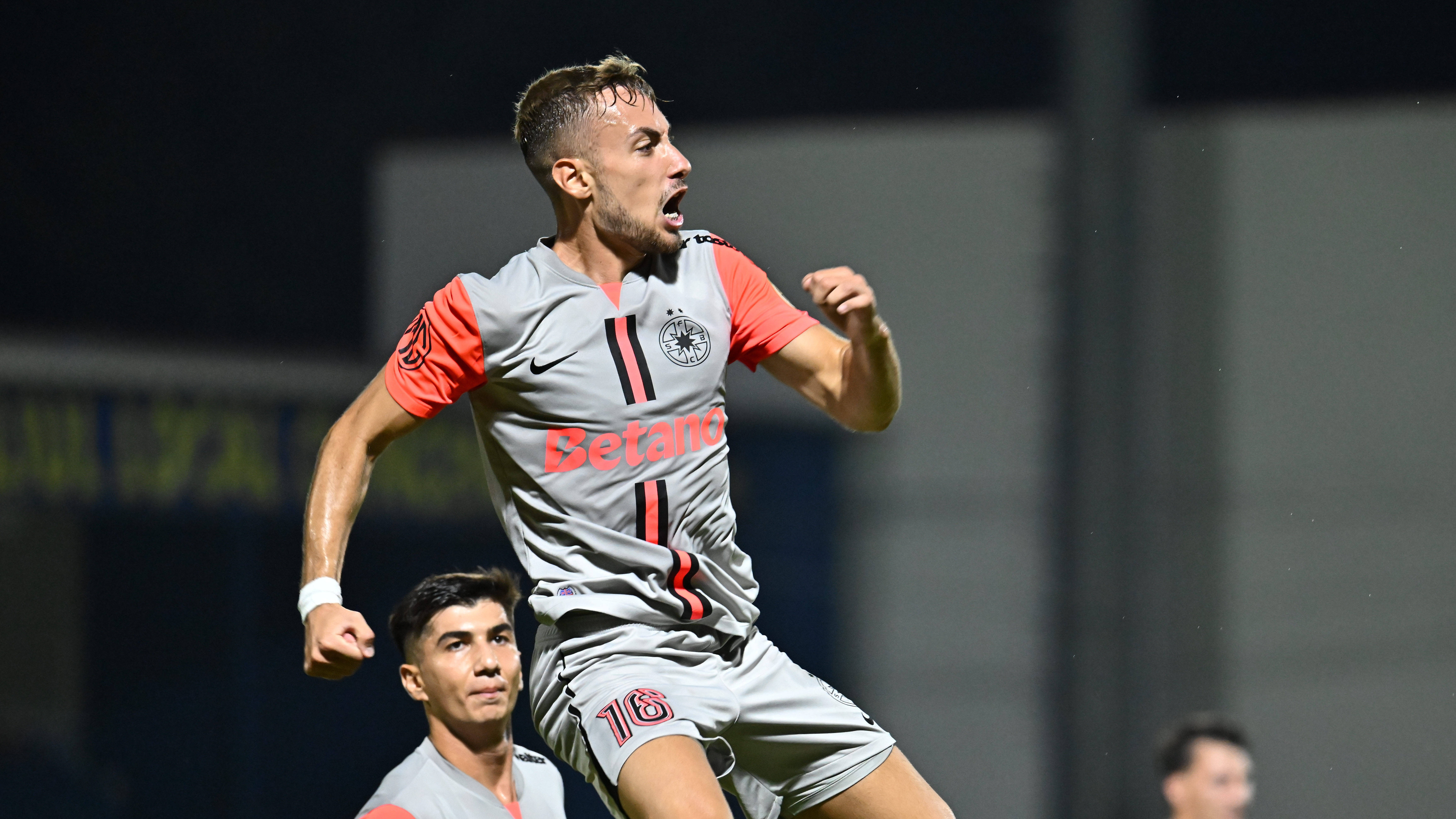 FCSB, gol-fulger cu CFR: c&acirc;ți jucători au atins mingea, &icirc;nainte de deschiderea scorului