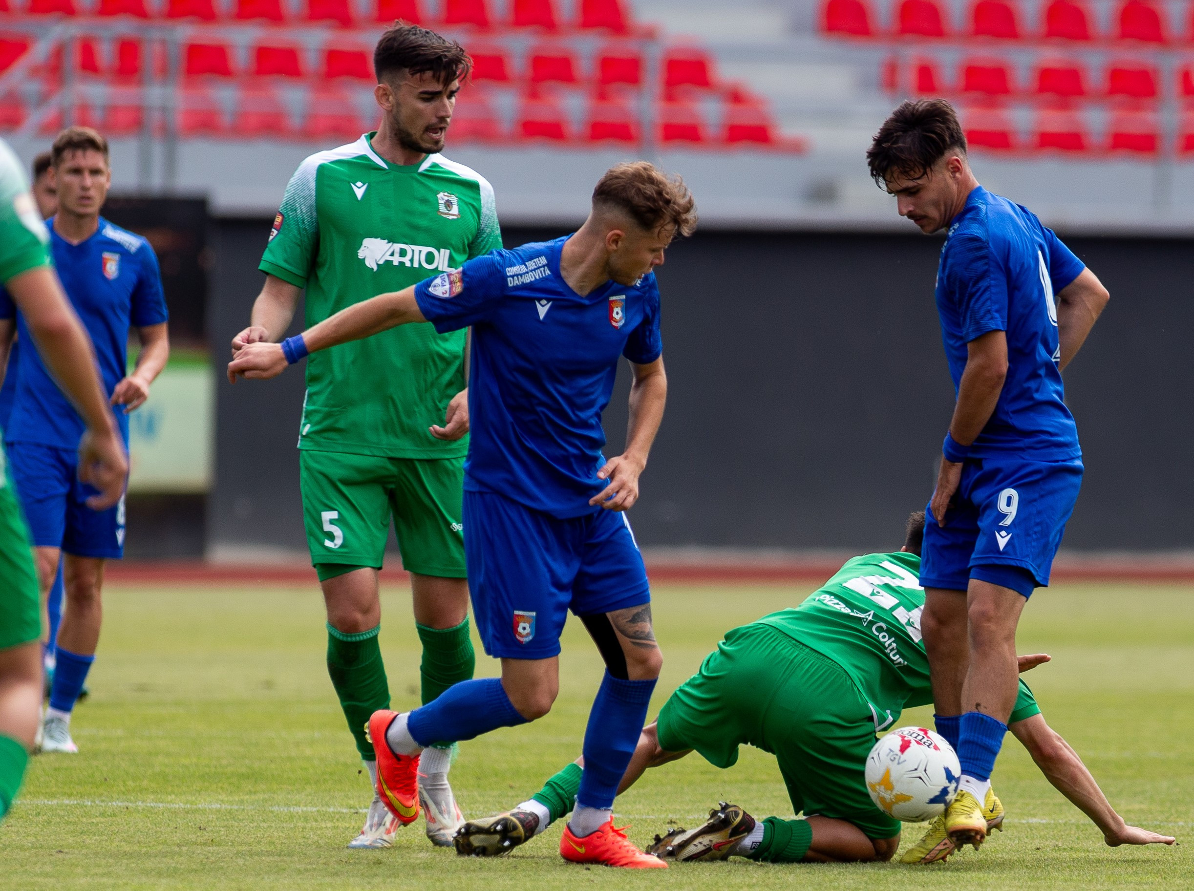 Știm ultima echipă retrogradată &icirc;n Liga 3! Final interzis cardiacilor &icirc;n Chindia T&acirc;rgoviște - CSC Dumbrăvița