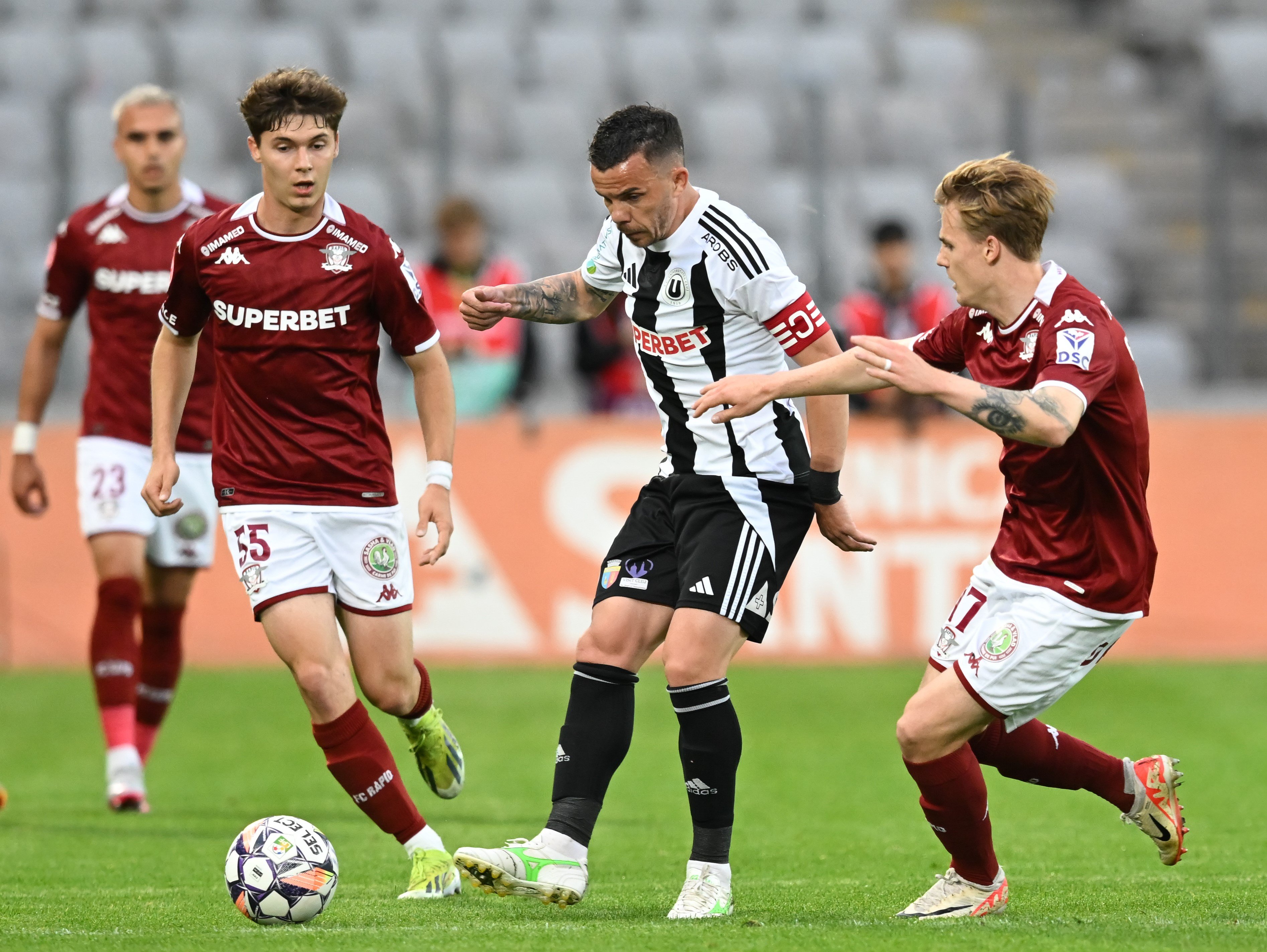 U Cluj - Rapid București 2-2. &rdquo;Șepcile Roșii&rdquo; pot pierde locul trei