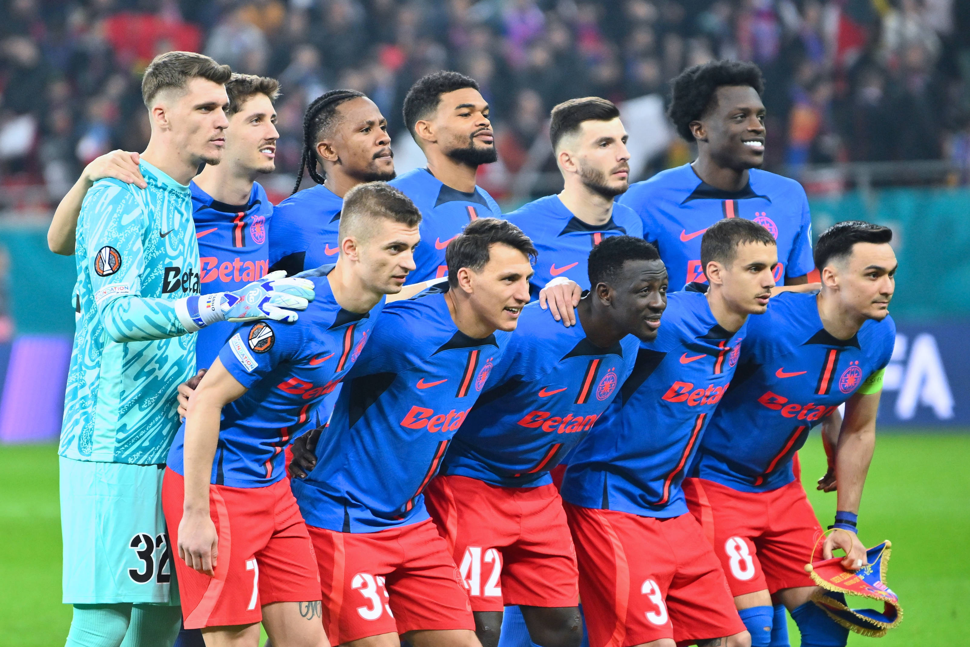 Să mintă cifrele? Niciun fotbalist rom&acirc;n de la FCSB nu se află &icirc;n echipa sezonului!