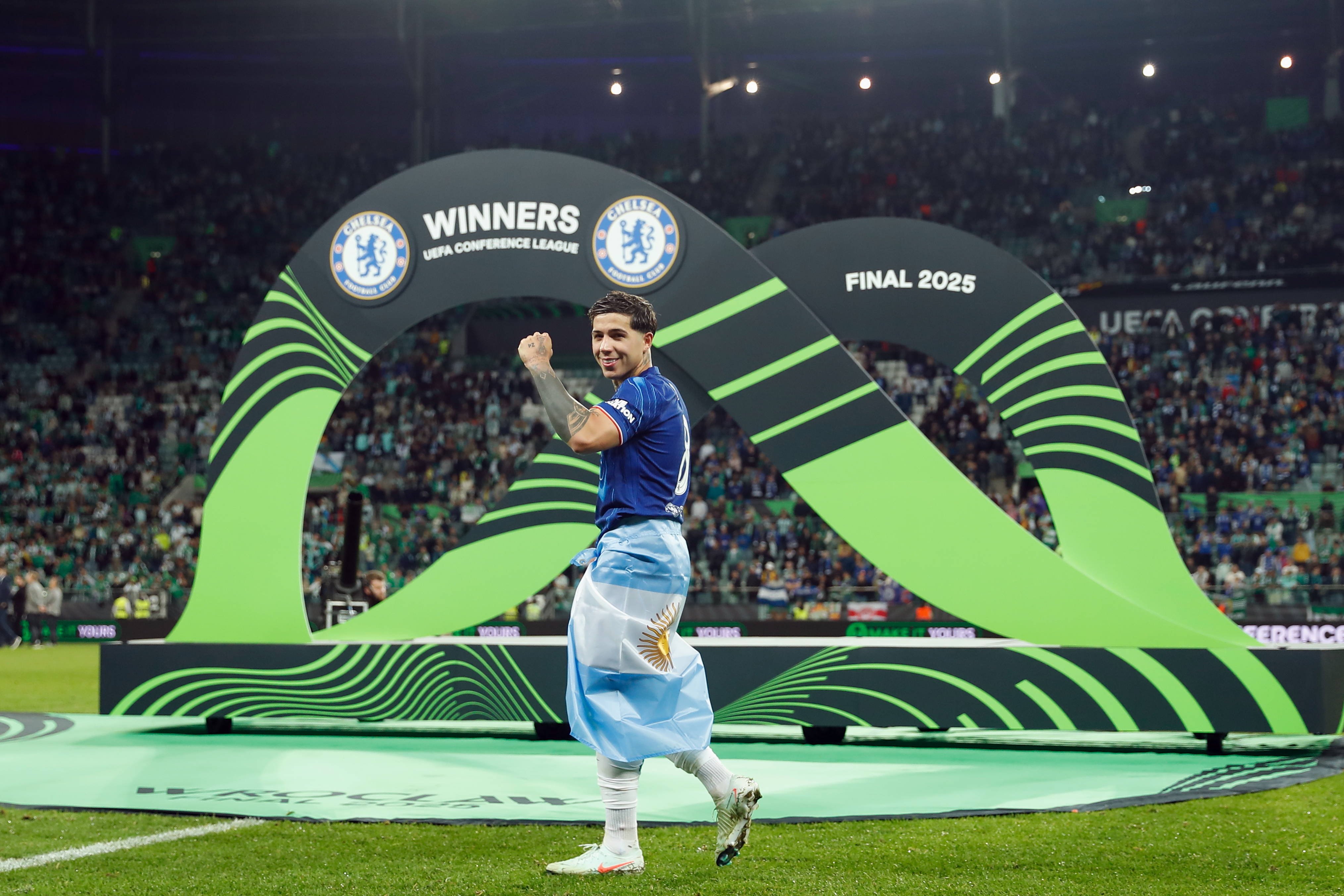 Recordul vechi de 60 de ani al lui Bobby Moore răm&acirc;ne &icirc;n picioare și după finala c&acirc;știgată de Chelsea!
