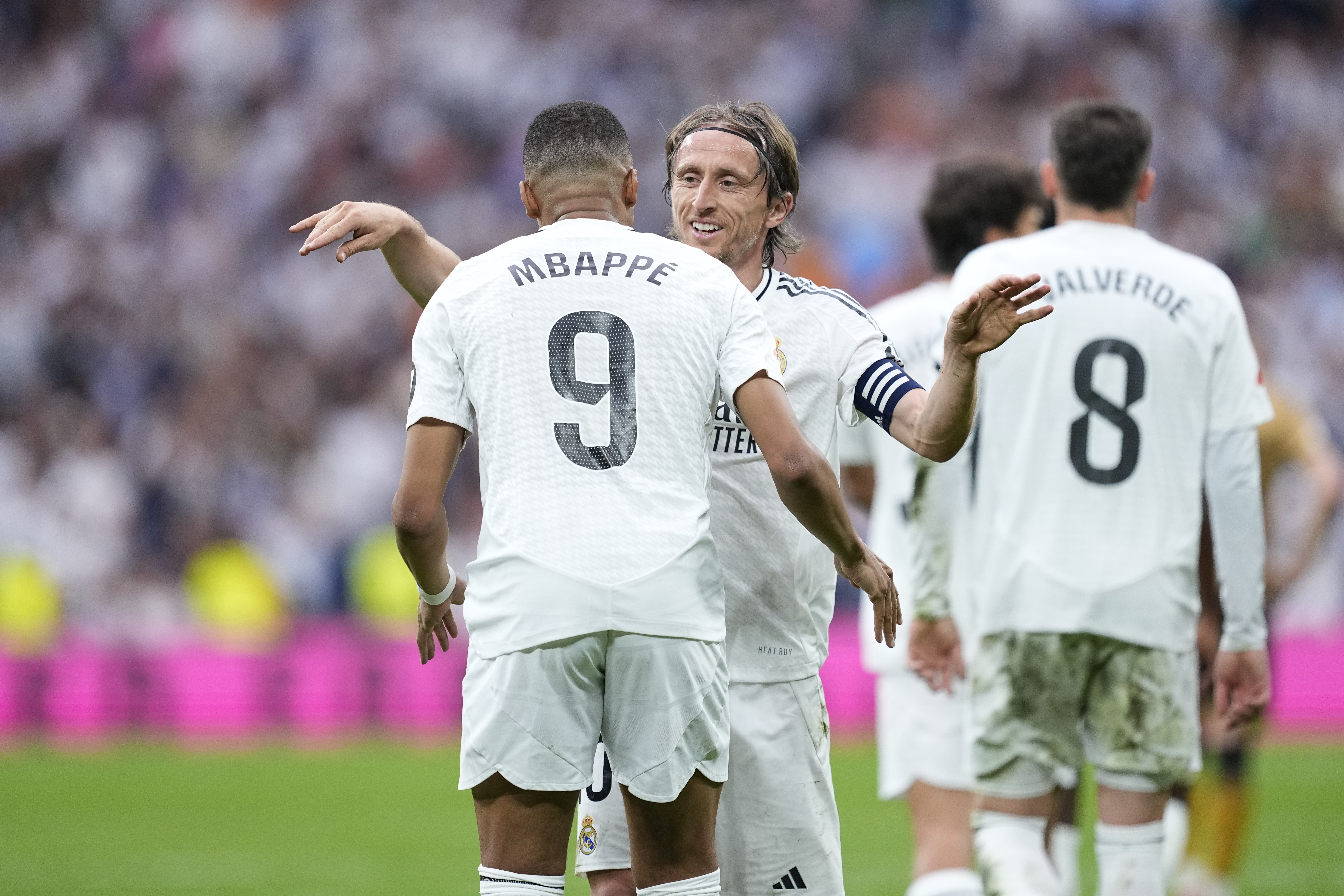 Bonusuri uriașe: c&acirc;ți bani va &icirc;ncasa fiecare jucător de la Real Madrid &icirc;n cazul unui triumf la FIFA Club World Cup 2025