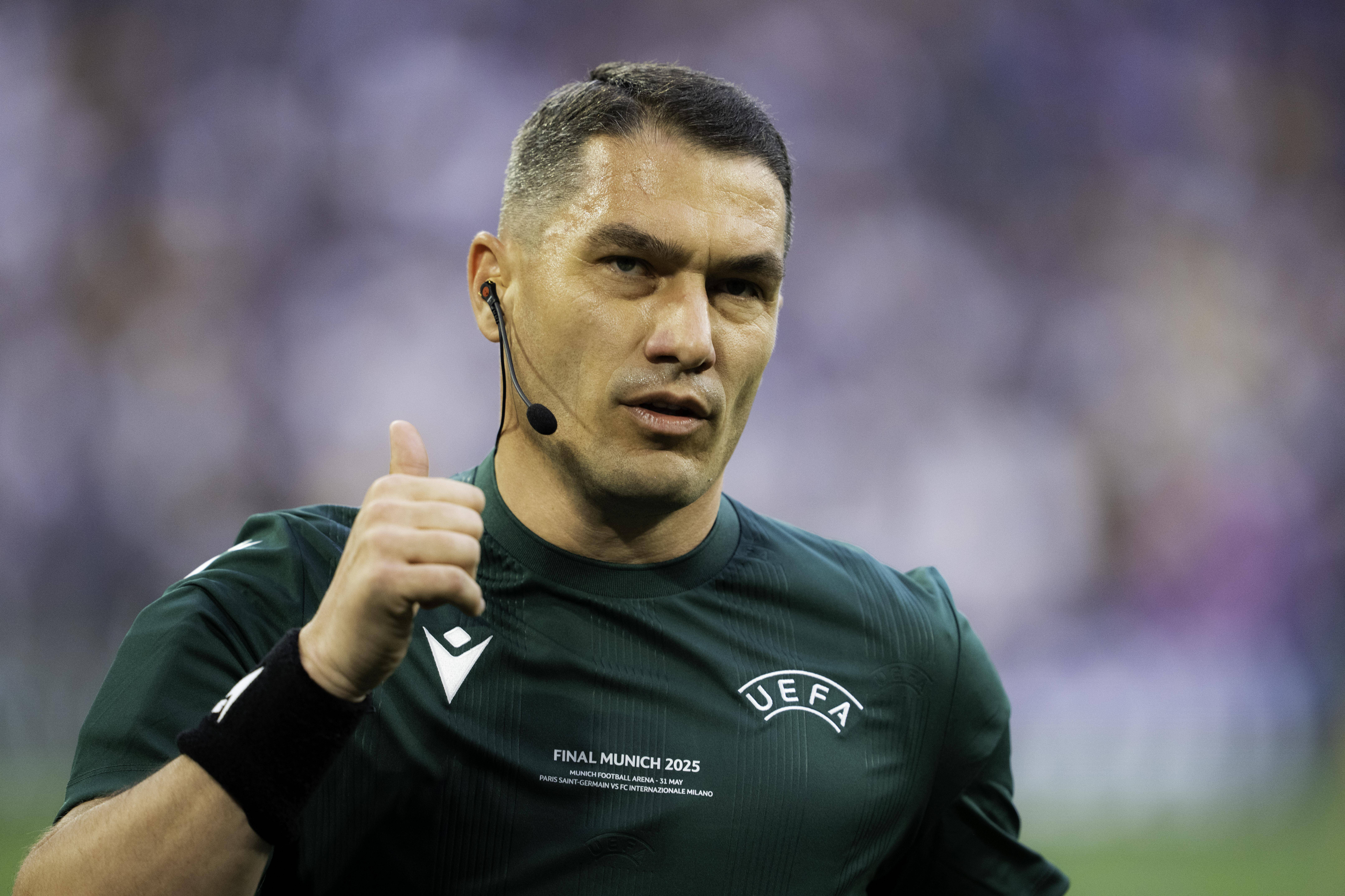 Istvan Kovacs, &rdquo;centralul&rdquo; rom&acirc;n care poate arbitra o finală de Campionat Mondial? &rdquo;Și-a deschis drumurile! Hai să fim obiectivi&rdquo;