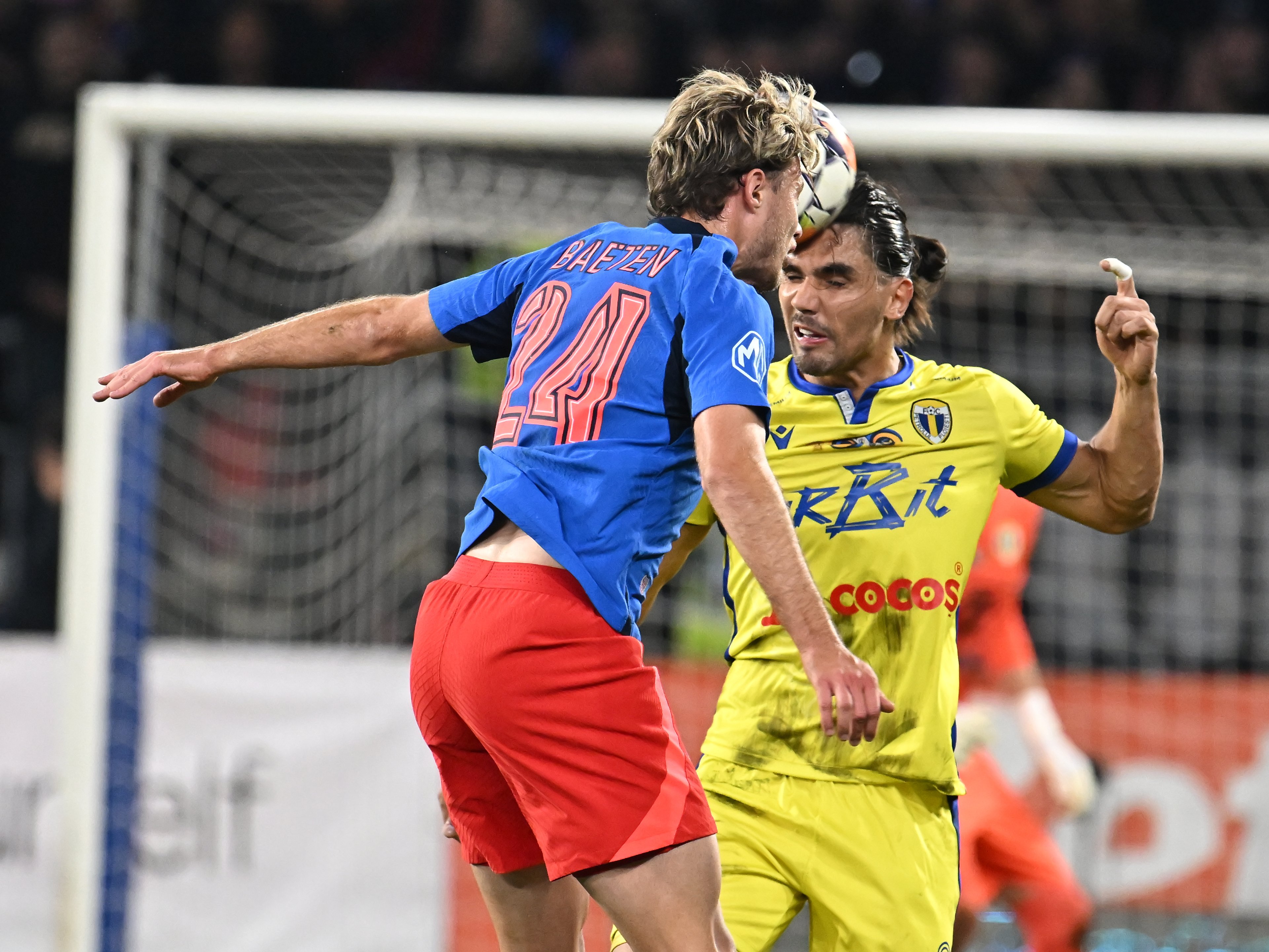 Dinamo transferă de la rivali! &bdquo;C&acirc;inii&rdquo; se luptă pentru &bdquo;Van Dijk&rdquo; de Rom&acirc;nia