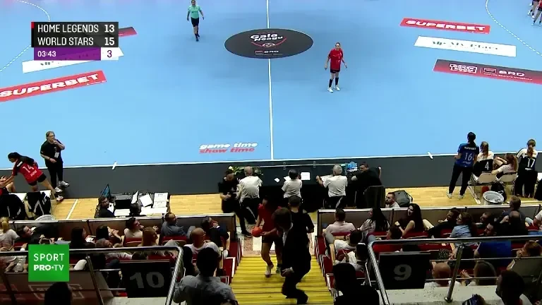 Gala Neagu | Nicușor Dan bate șapte metri (Pro TV VOYO)