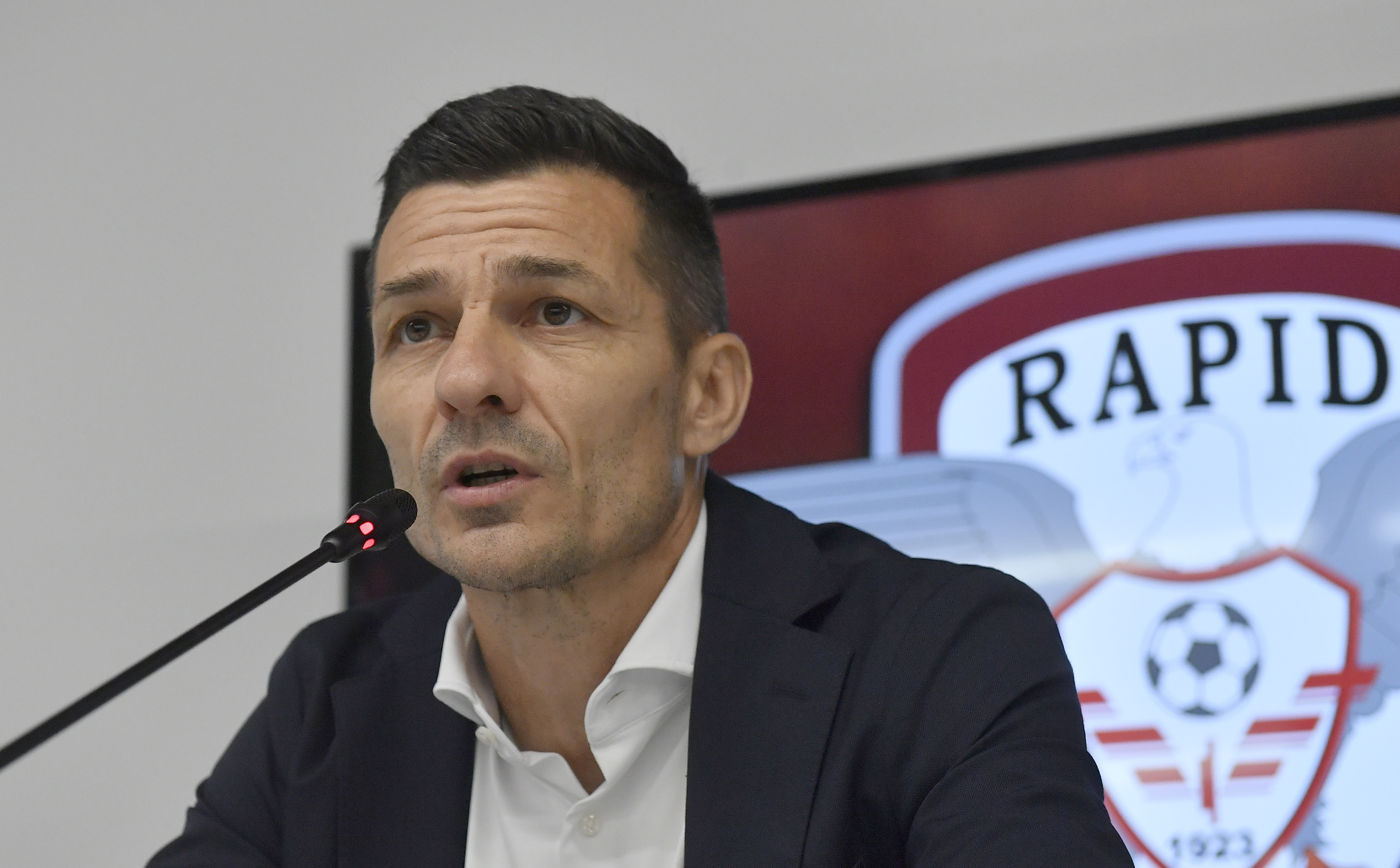 G&acirc;lcă vs. Șumudică, faza pe vorbe . Două nuanțe diferite și un numitor comun &icirc;n conferința de prezentare