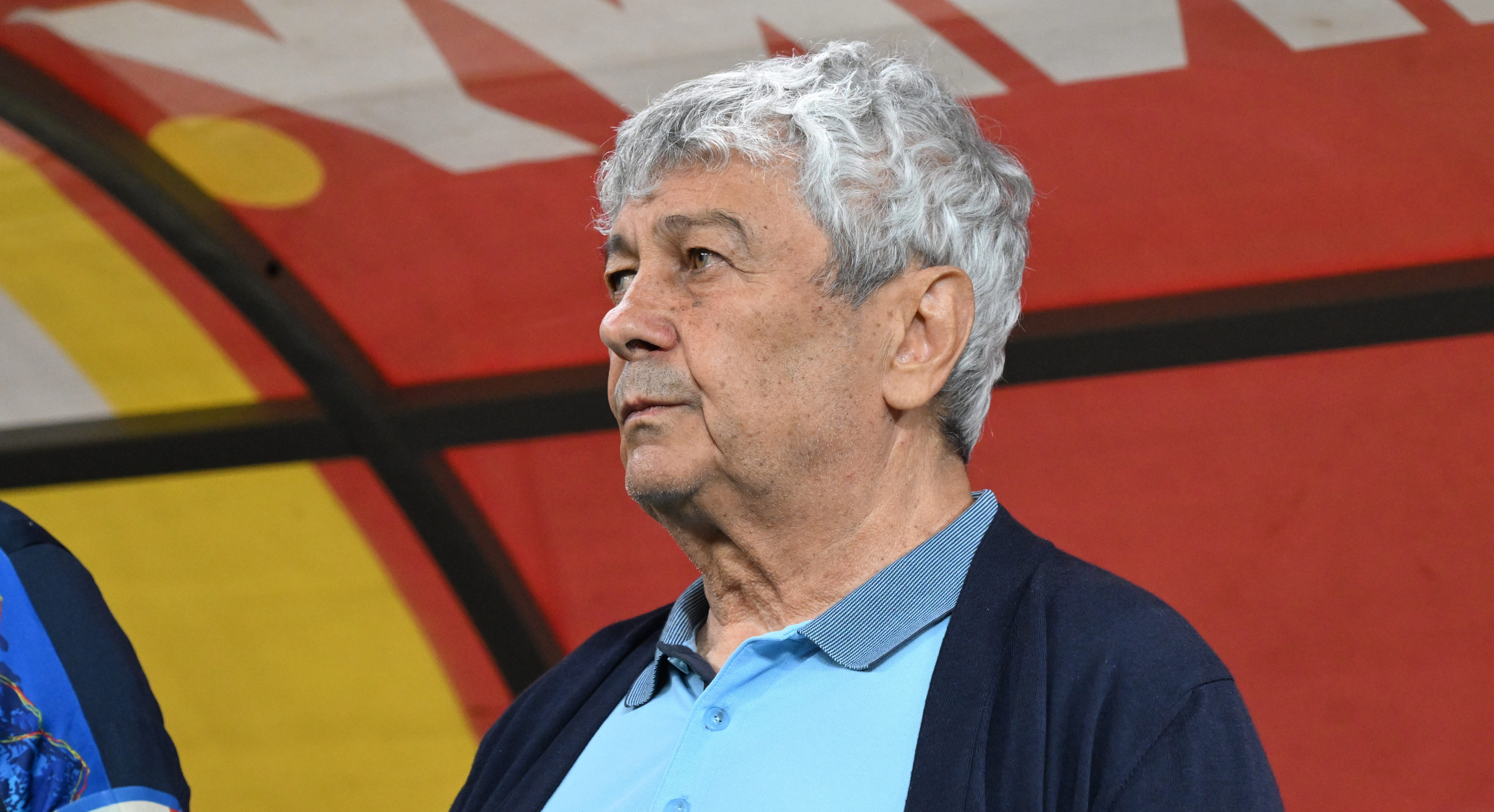 Mircea Lucescu &icirc;nțeapă arbitrajul și laudă un tricolor după victoria Rom&acirc;niei cu Cipru: &rdquo;S-a prezentat formidabil&rdquo;