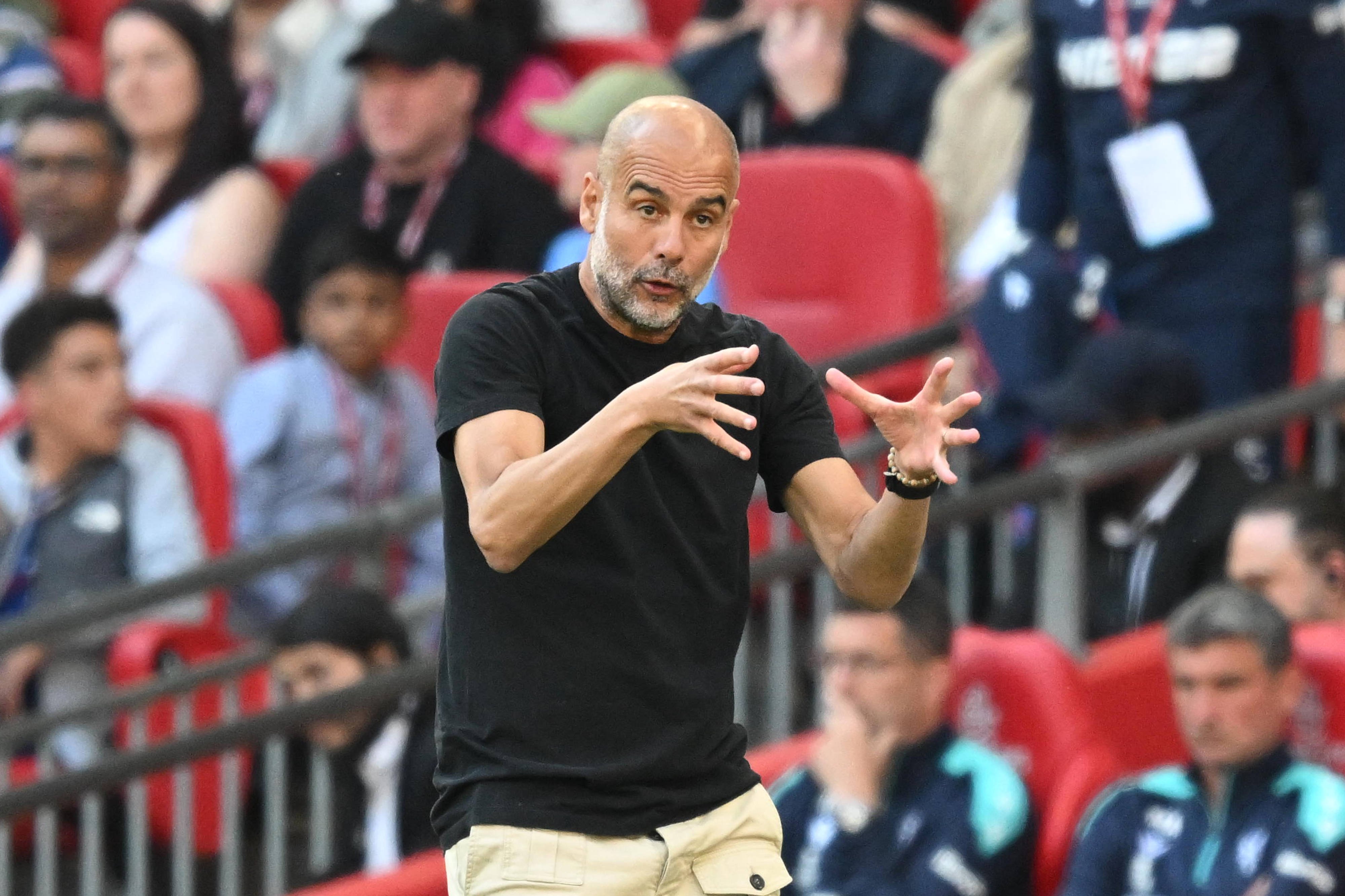 Transfer după transfer! Manchester City și-a prezentat noul jucător: &rdquo;Guardiola e cel mai bun antrenor&rdquo;