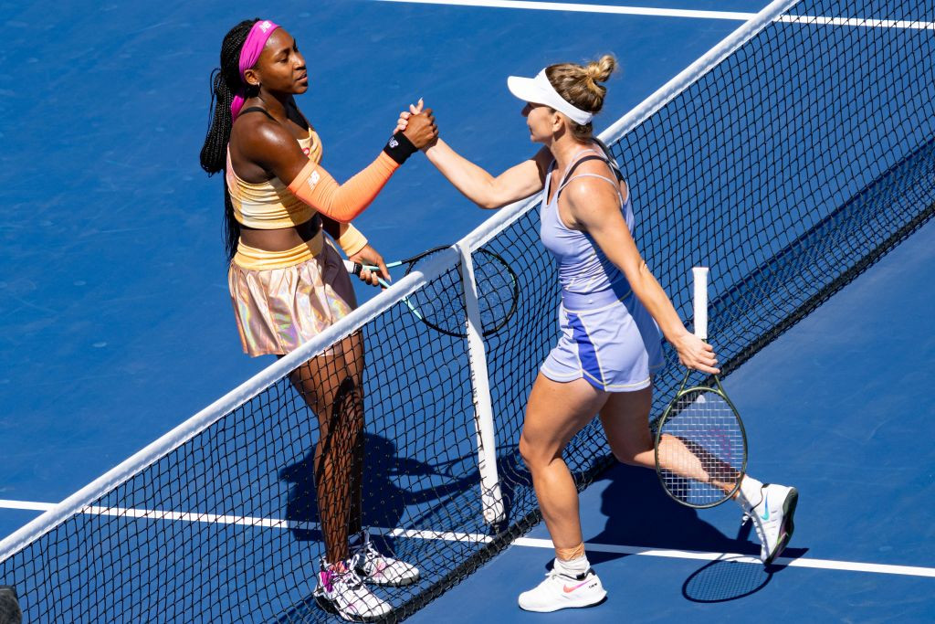 Gettyimages 1242464298 coco gauff simona halep