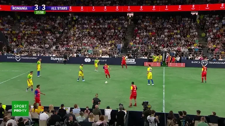 Lobonț, paradă sclipitoare la meciul lui Ronaldinho! (VOYO & Pro Arena)