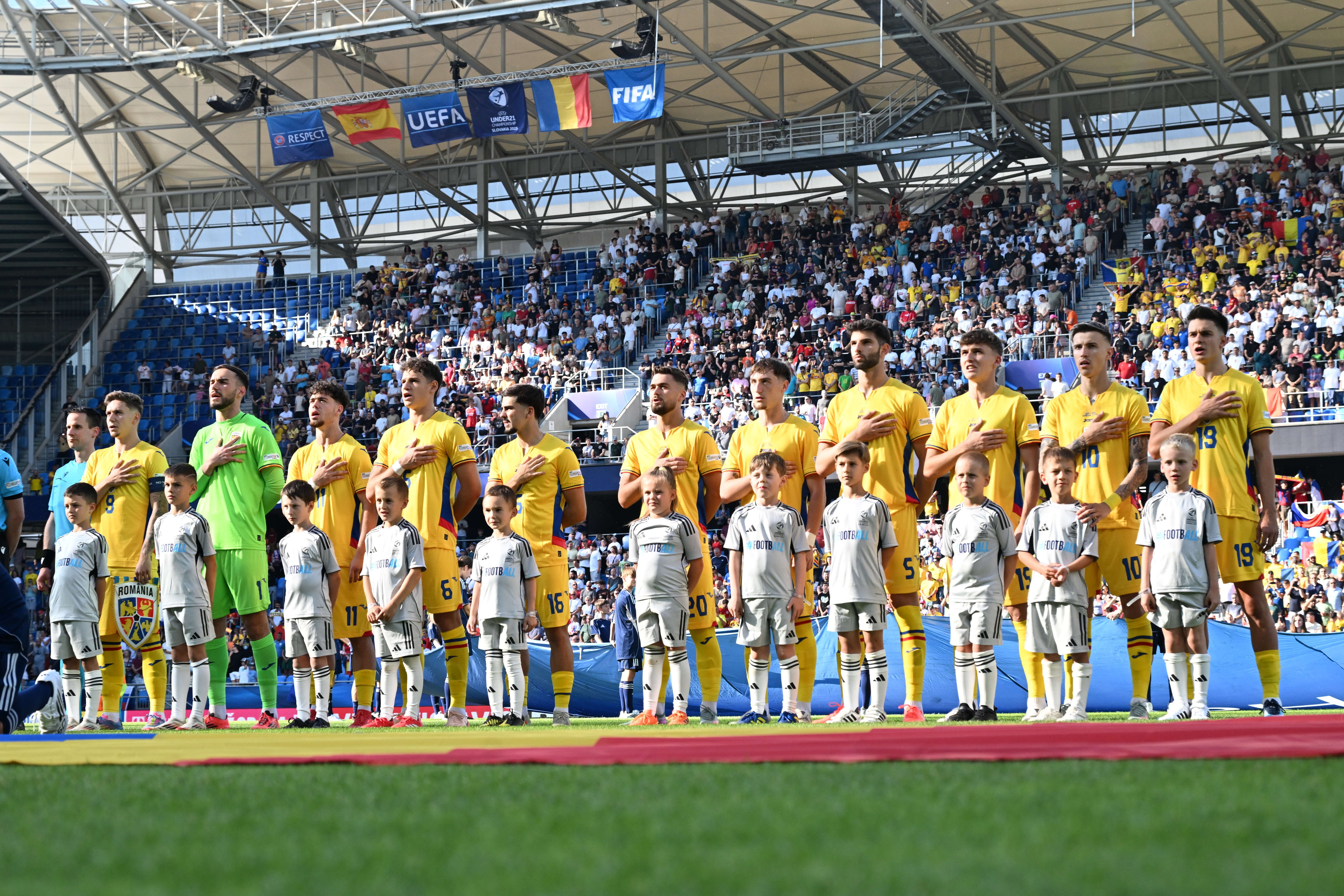 Notele &bdquo;tricolorilor&rdquo;, după meciul cu Spania, la EURO U21. Cel mai bun jucător al Rom&acirc;niei! Nu e Louis Munteanu
