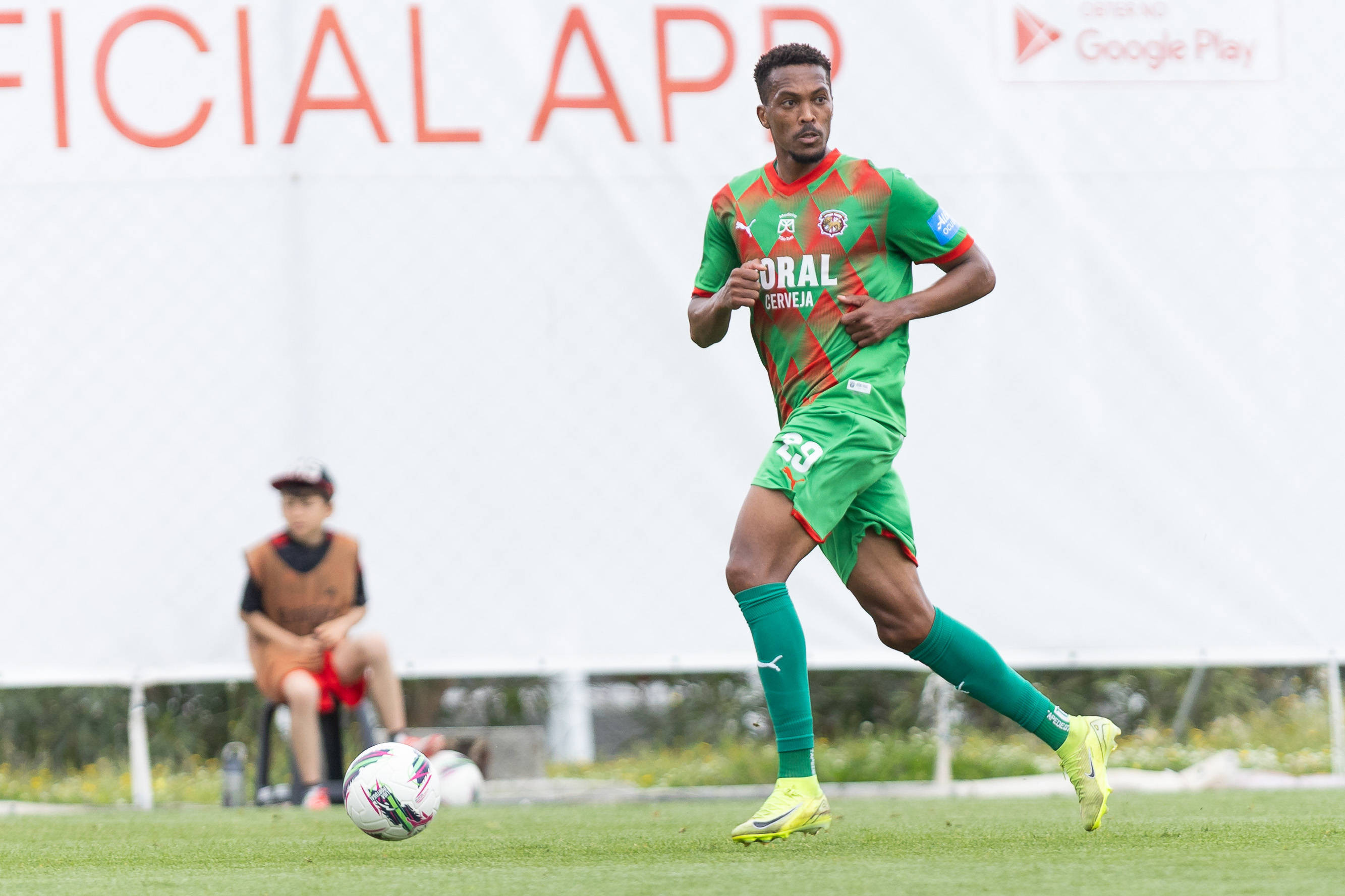 Atacant de națională la Oțelul Galați! Al treilea transfer al verii pentru echipa lui Laszlo Balint