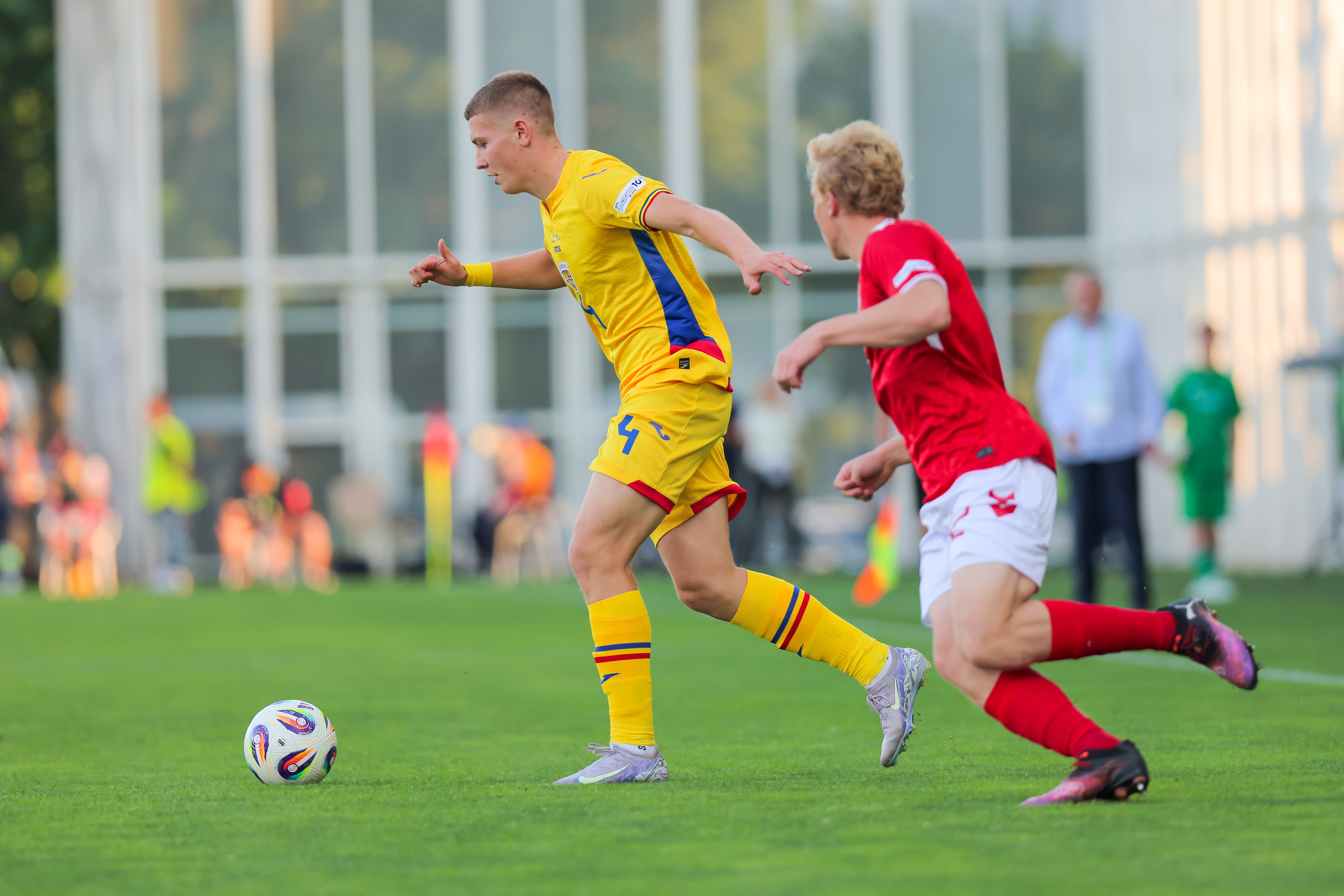 CRONICĂ | Marele triumf de pe Arc . Așa a ajuns Rom&acirc;nia să joace semifinala Campionatului European U19