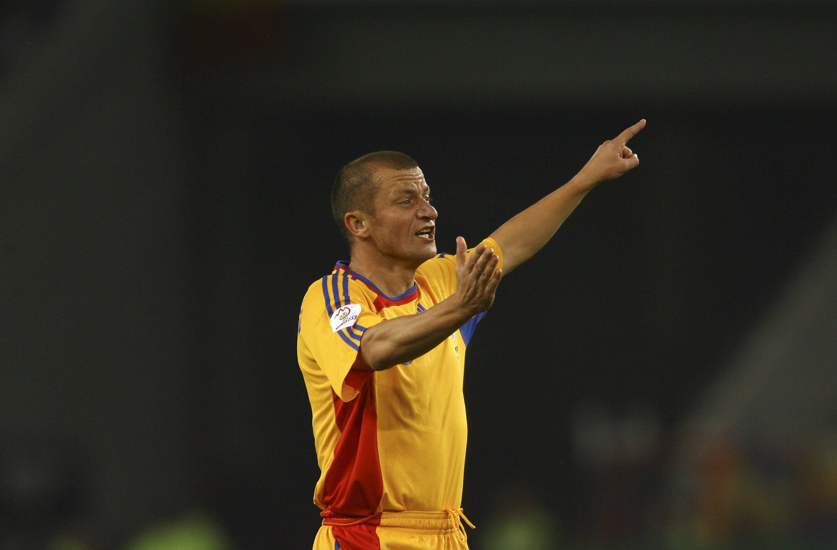 Dorinel Munteanu a &icirc;mplinit 57 de ani! Imagini de colecție cu liderul selecțiilor la naționala Rom&acirc;niei