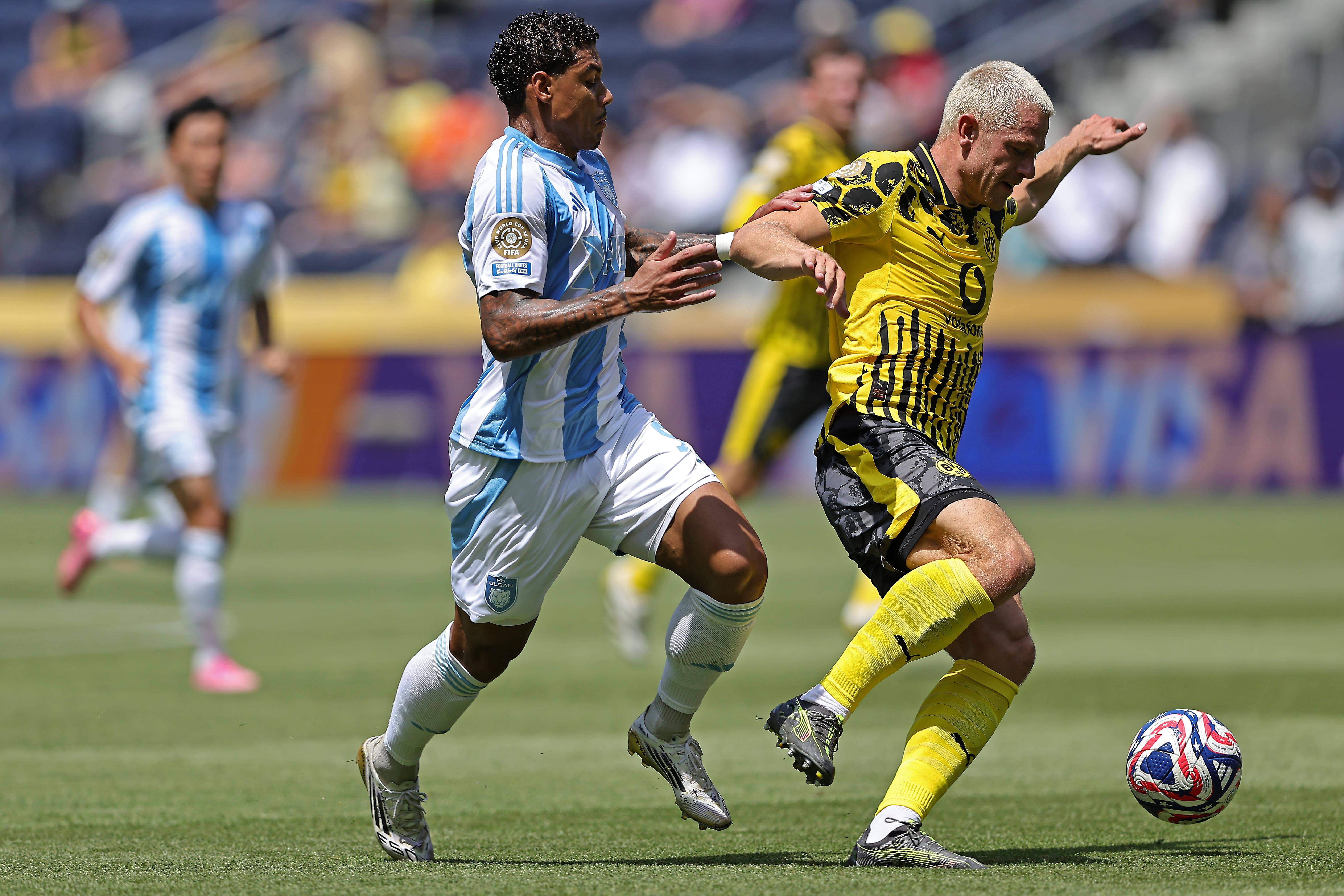 Dortmund &ndash; Ulsan 1-0! &bdquo;Galben-negrii&rdquo; s-au impus la limită, dar au &icirc;ncheiat grupa de la CMC pe primul loc! Fluminense, doar 0-0 cu Mamelodi