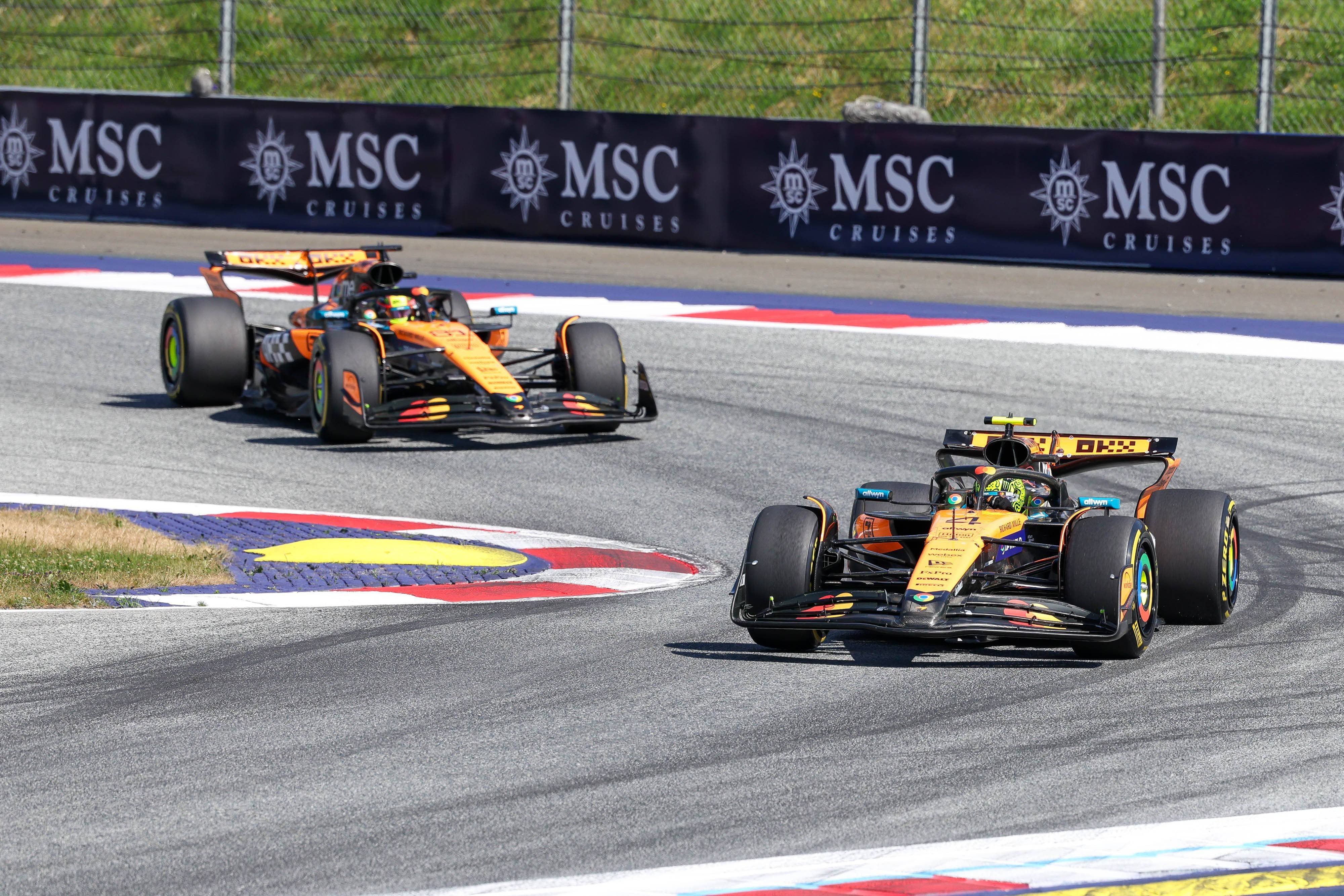 McLaren, de neoprit! Norris și Piastri s-au distrat &icirc;n MP al Austriei. Cursă de coșmar pentru Red Bull Racing
