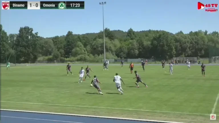 Dinamo - Omonia Nicosia. Alexandru Musi, fază spectaculoasă