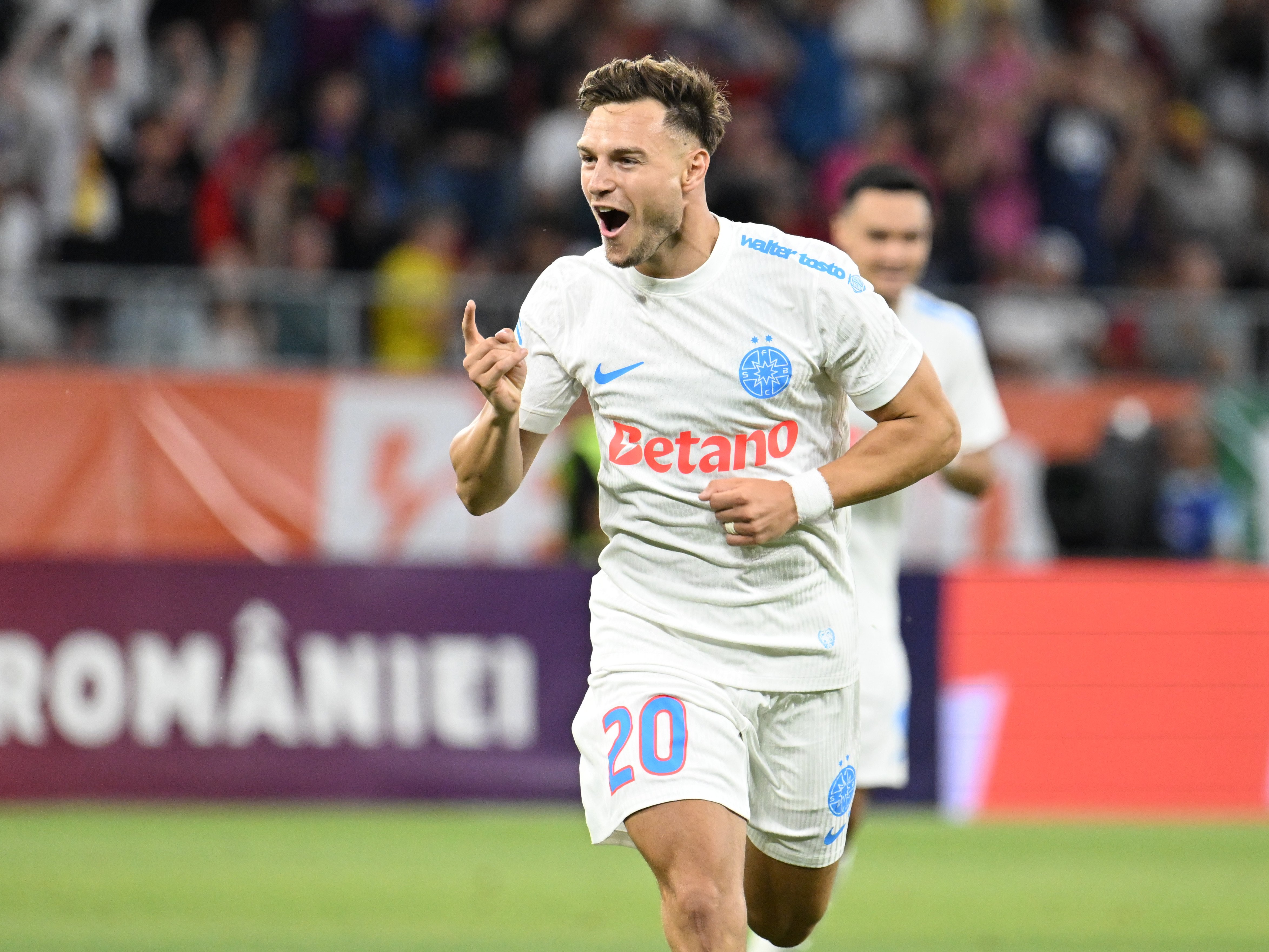 Dennis Politic radiază după debutul cu gol la FCSB! Ce a spus despre Dinamo după finala Supercupei