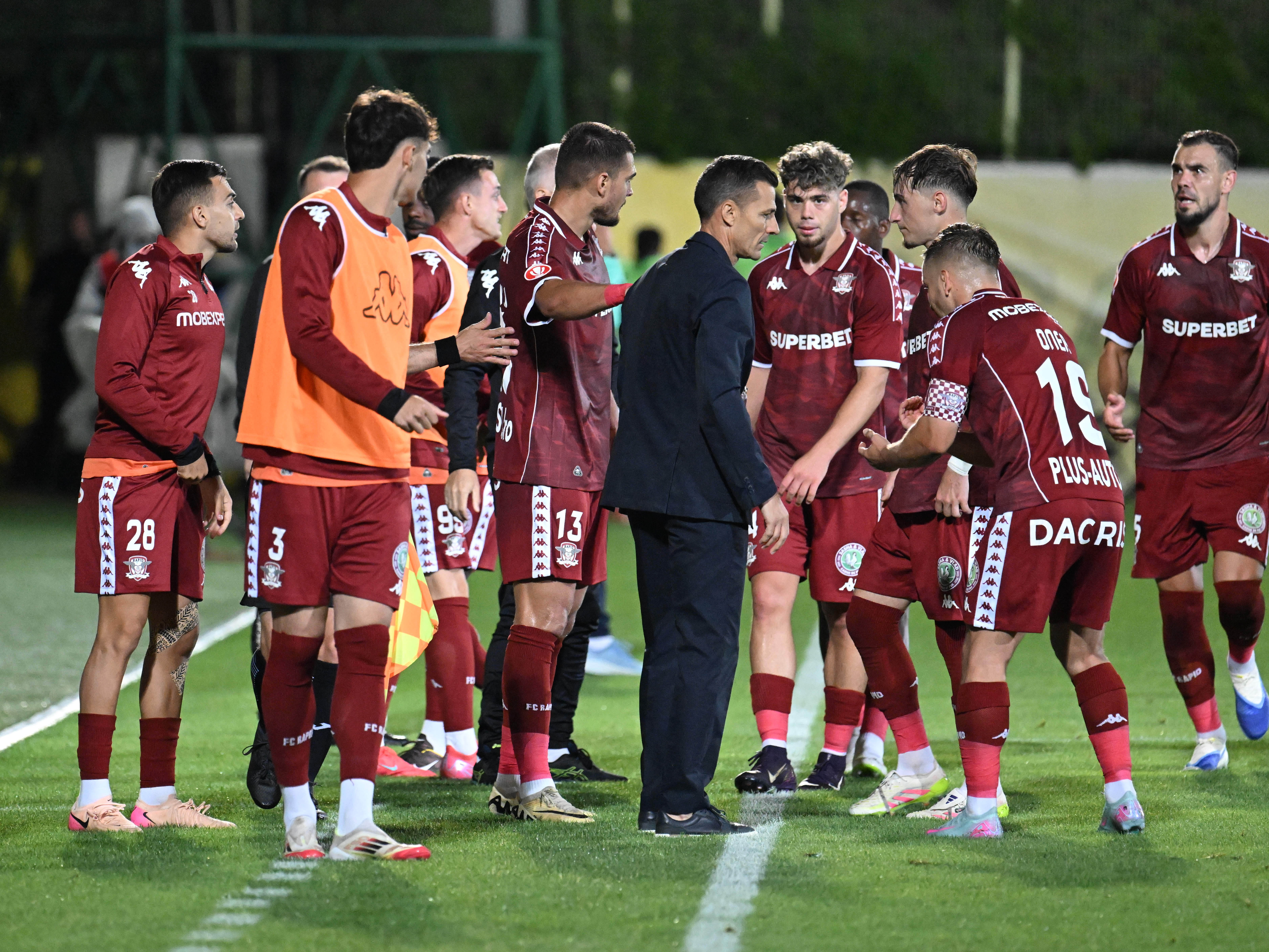 FC Argeș &ndash; Rapid 0-2! Giuleștenii c&acirc;știgă la primul meci oficial cu Costel G&acirc;lcă pe bancă