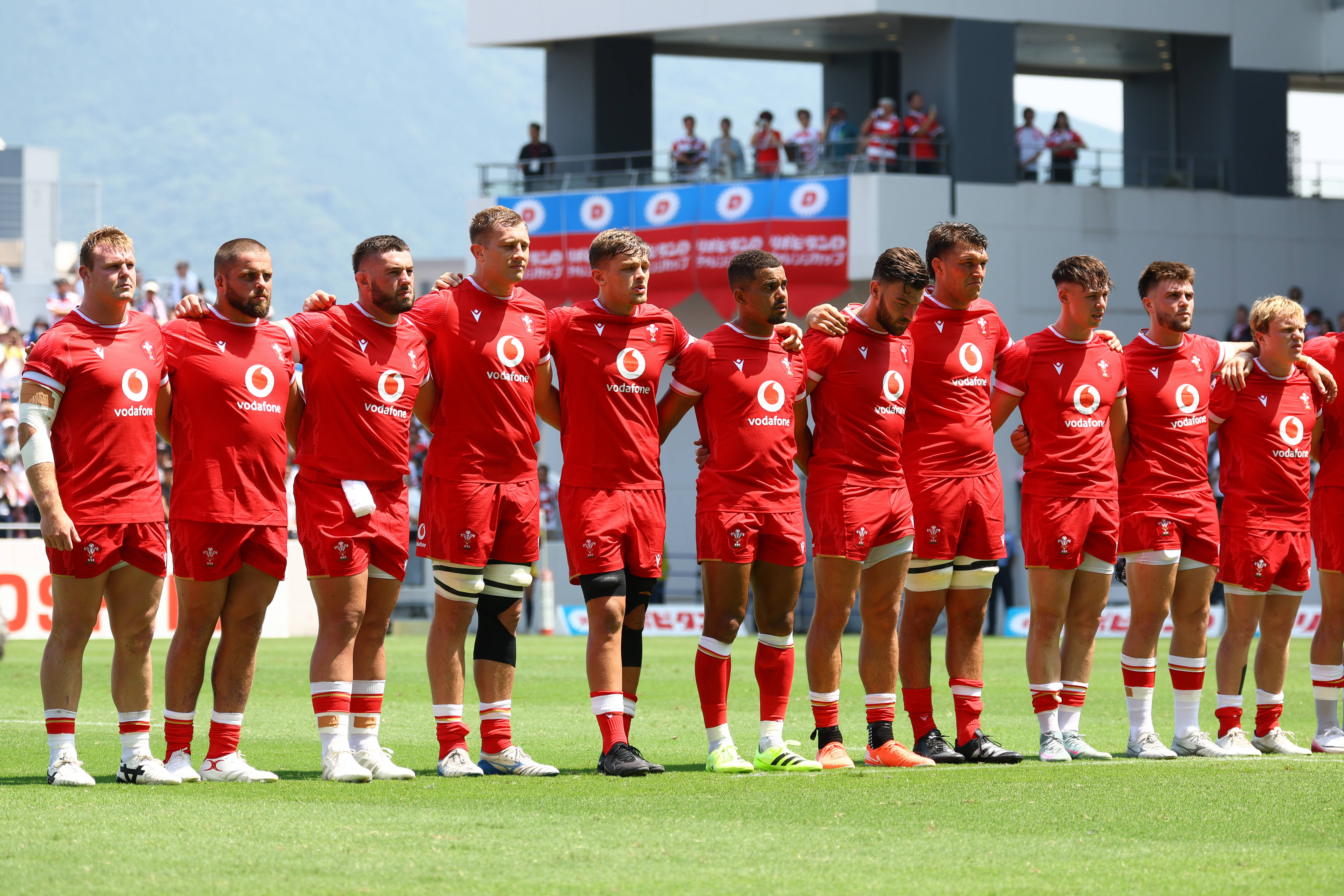 Naționala care a c&acirc;știgat &icirc;n sf&acirc;rșit după 18 &icirc;nfr&acirc;ngeri consecutive!