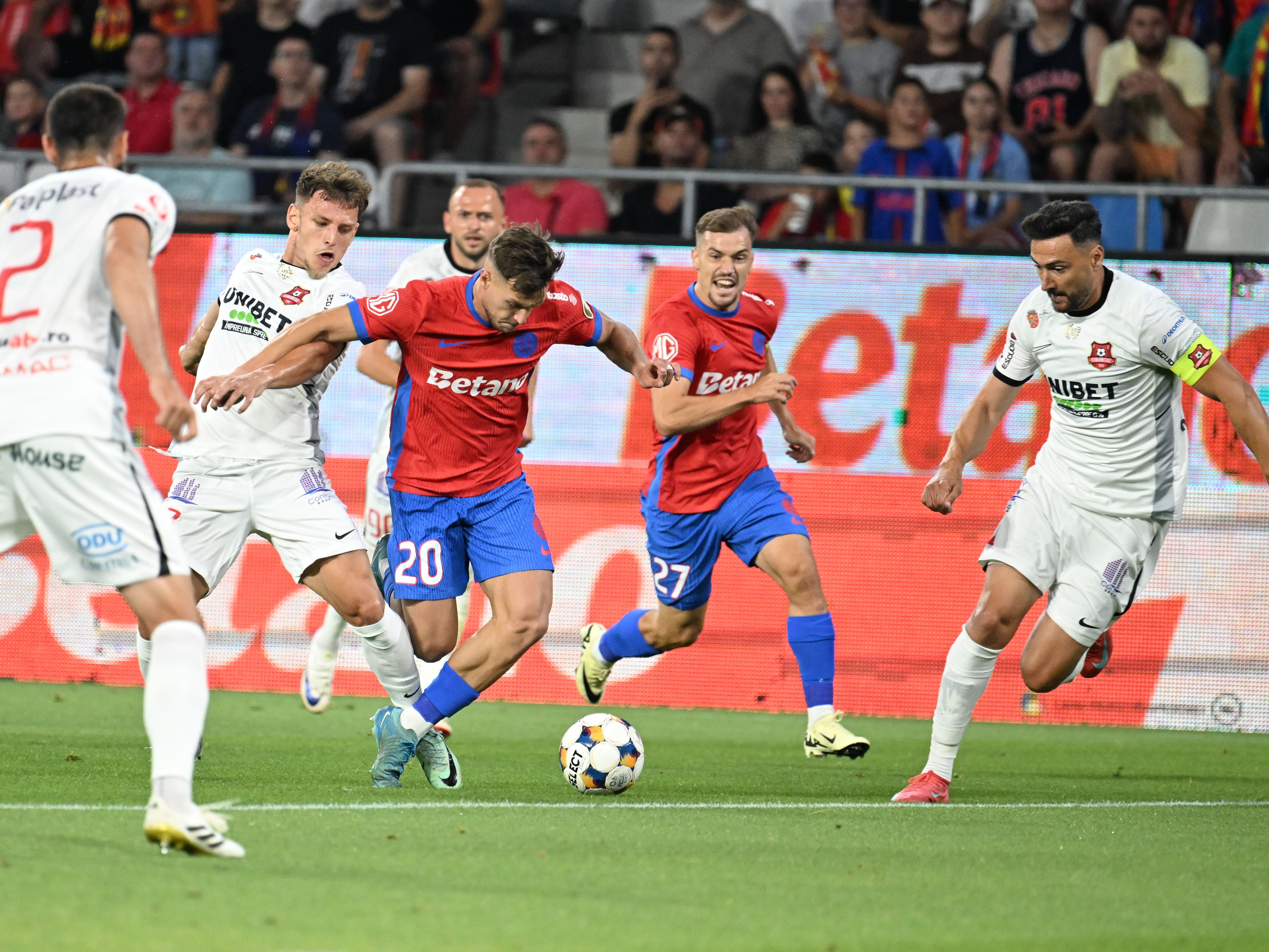 fcsb-fc-hermannstadt-superliga-superbet-