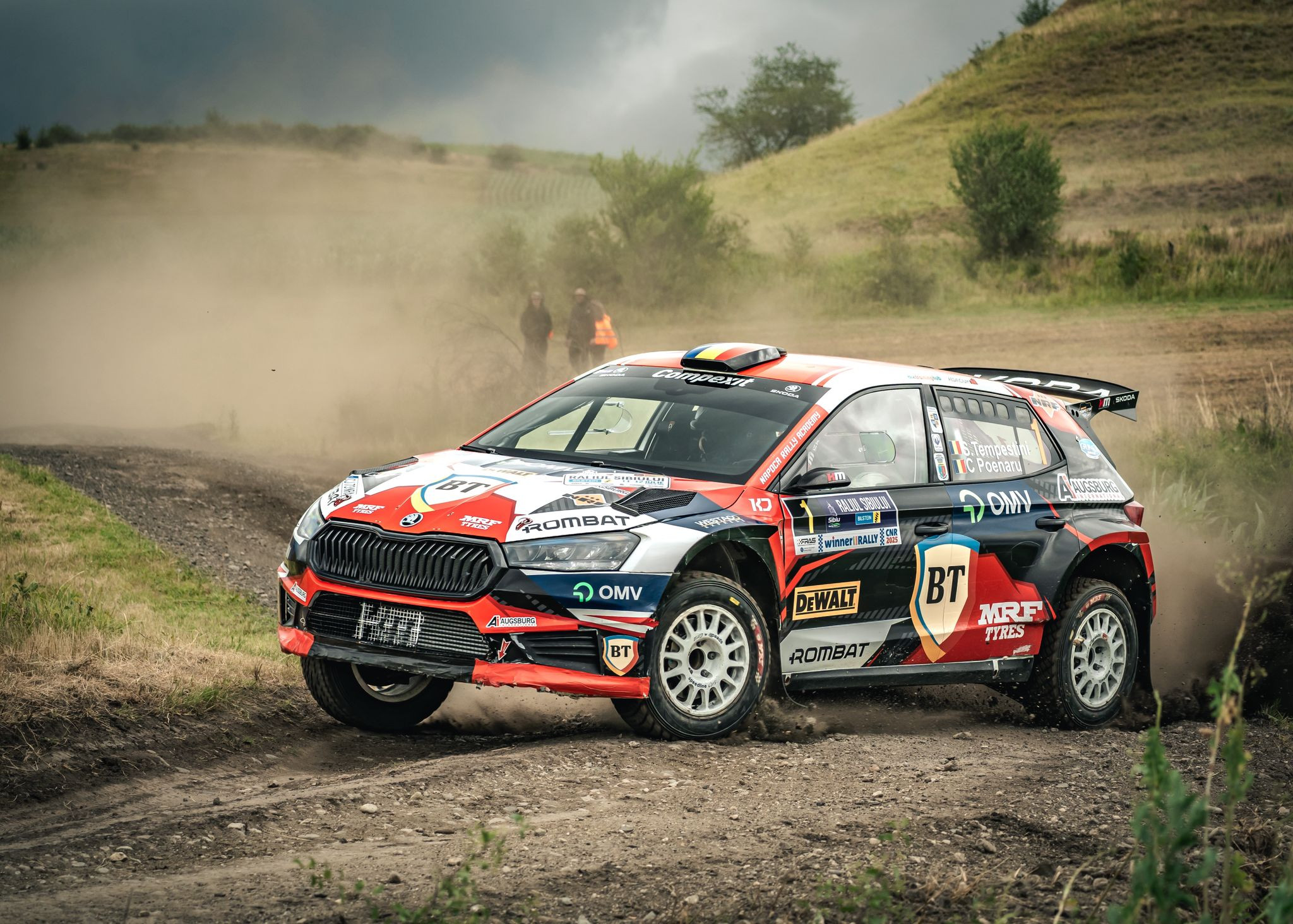 Simone Tempestini a c&acirc;știgat Raliul Sibiului și l-a depășit pe Titi Aur la victorii all time