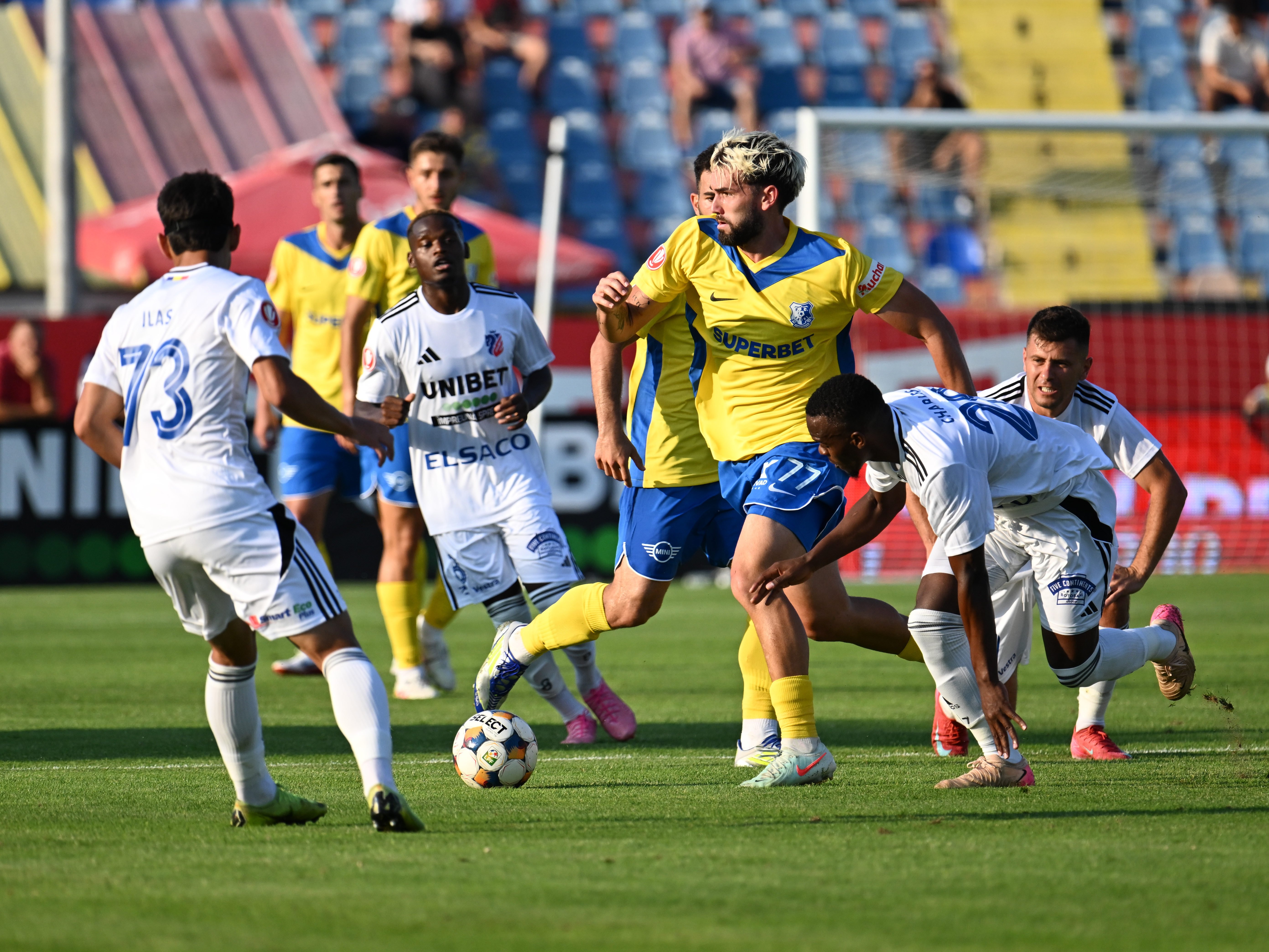 FC Botoșani - Farul 1-1! Primul punct c&acirc;știgat de marinari cu Zicu pe bancă