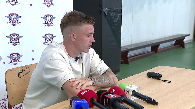 Claudiu Petrila, profesor pentru o zi! Copiii l-au &icirc;ntrebat direct: &rdquo;Ce părere ai despre plecarea lui Cristi Săpunaru?&rdquo;