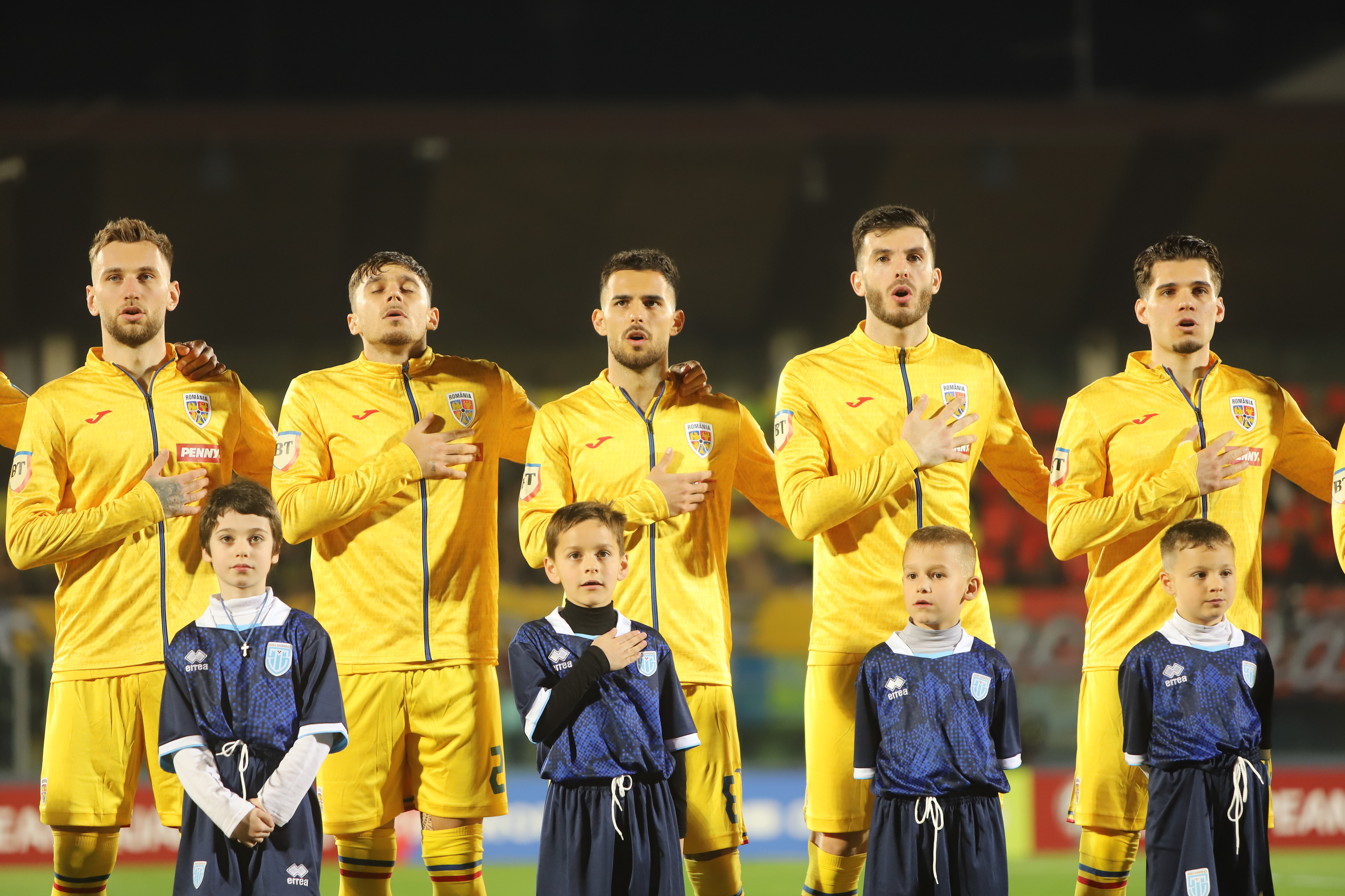 Omul de bază &icirc;n naționala Rom&acirc;niei, gata să plece! Are 4 oferte din Serie A pe numele lui