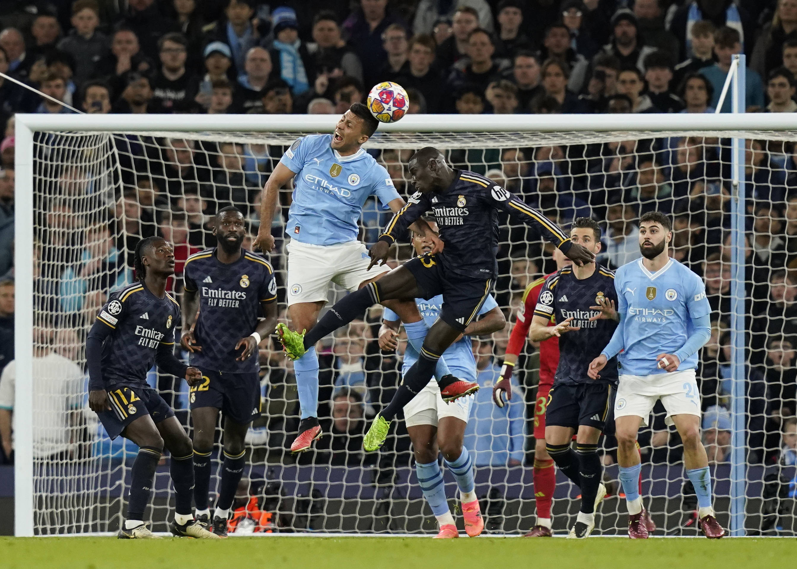 Real Madrid vrea să dea &rdquo;tunul&rdquo; verii! A pregătit oferta pentru un Balon de Aur