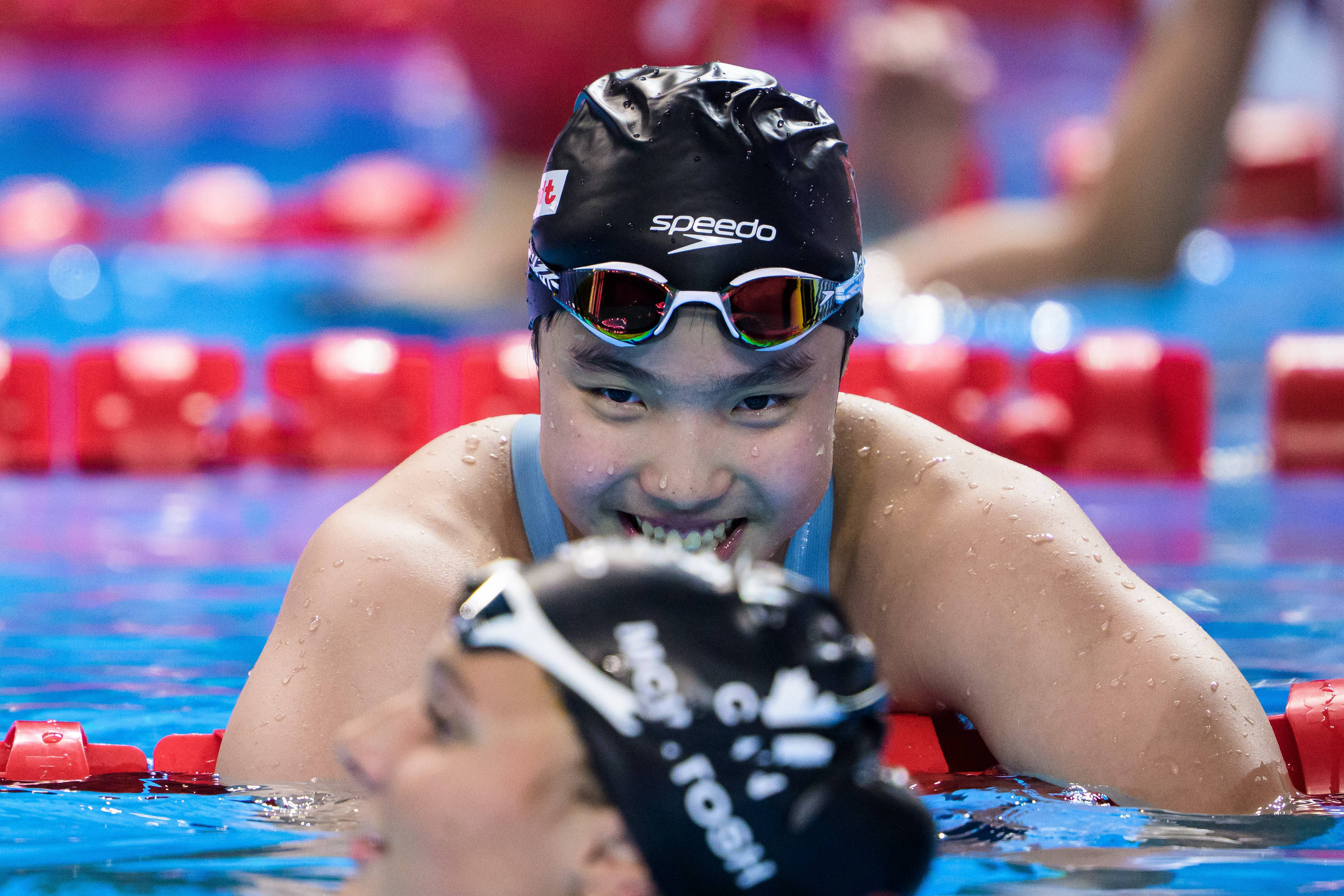 Yu Zidi (12 ani), Fetița de oțel din China, a reușit ceva rar la Campionatul Mondial de natație din Singapore. Federația Internațională a reacționat