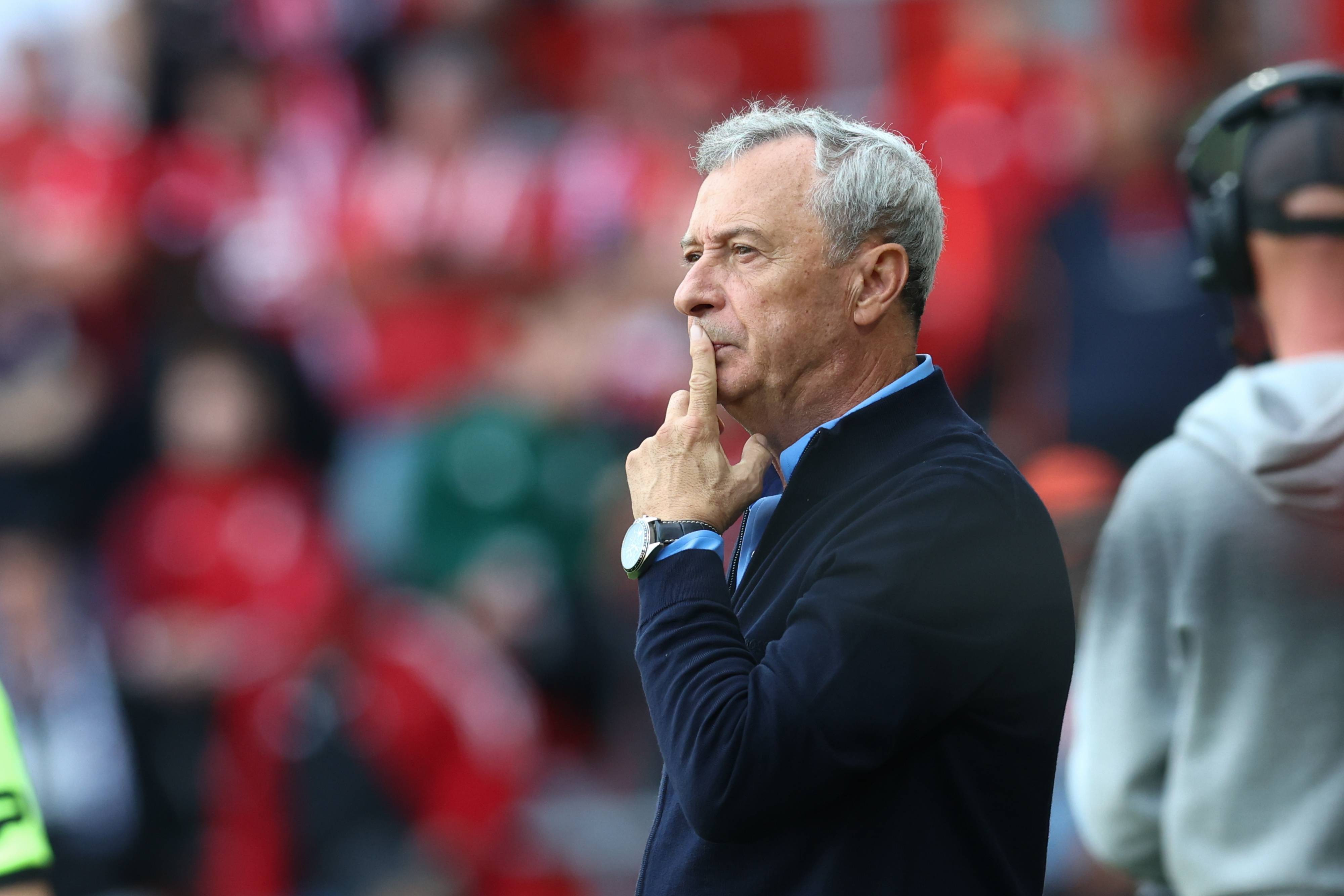 Peste ce au dat Mircea Rednic și Josue Homawoo la Standard Liege, lider &icirc;n Belgia: necaz de jumătate de an pe &rdquo;Stade de Sclessin&rdquo;!