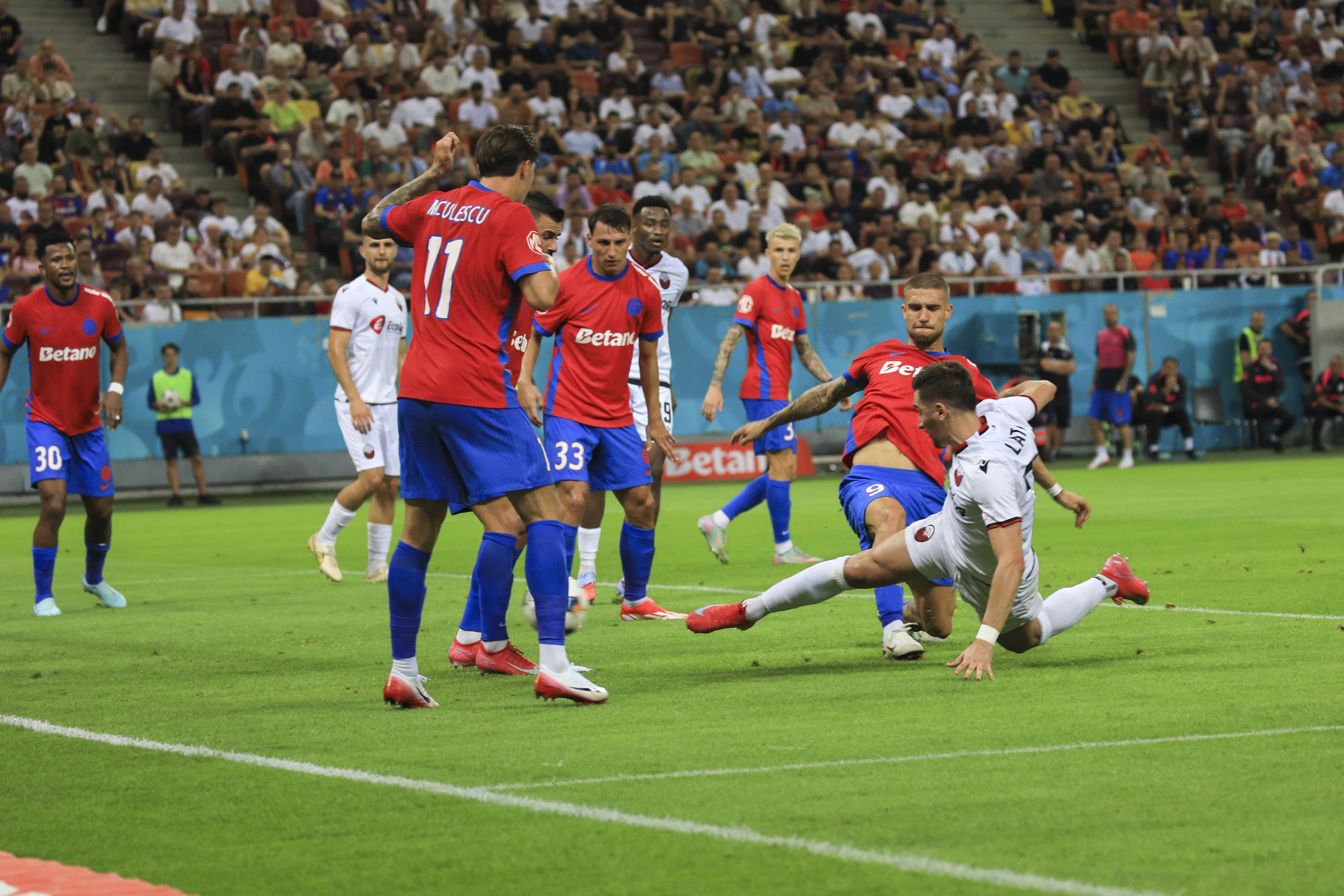 Cine va arbitra FCSB - Drita (joi, 21:30, pe PRO TV și VOYO)