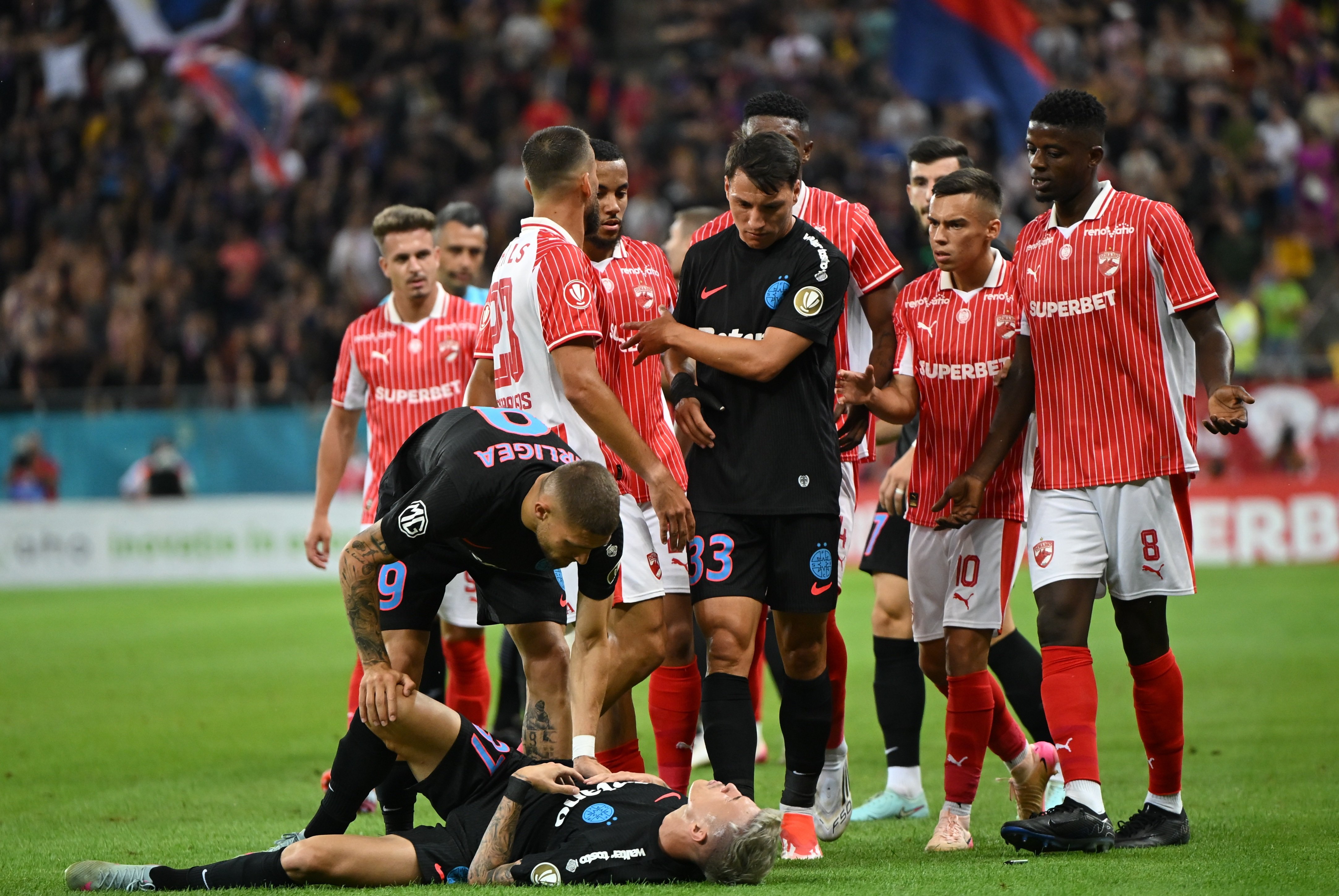 Dinamo se face bine &icirc;n curtea rivalilor! Un jucător de la Dinamo se recuperează la baza FCSB