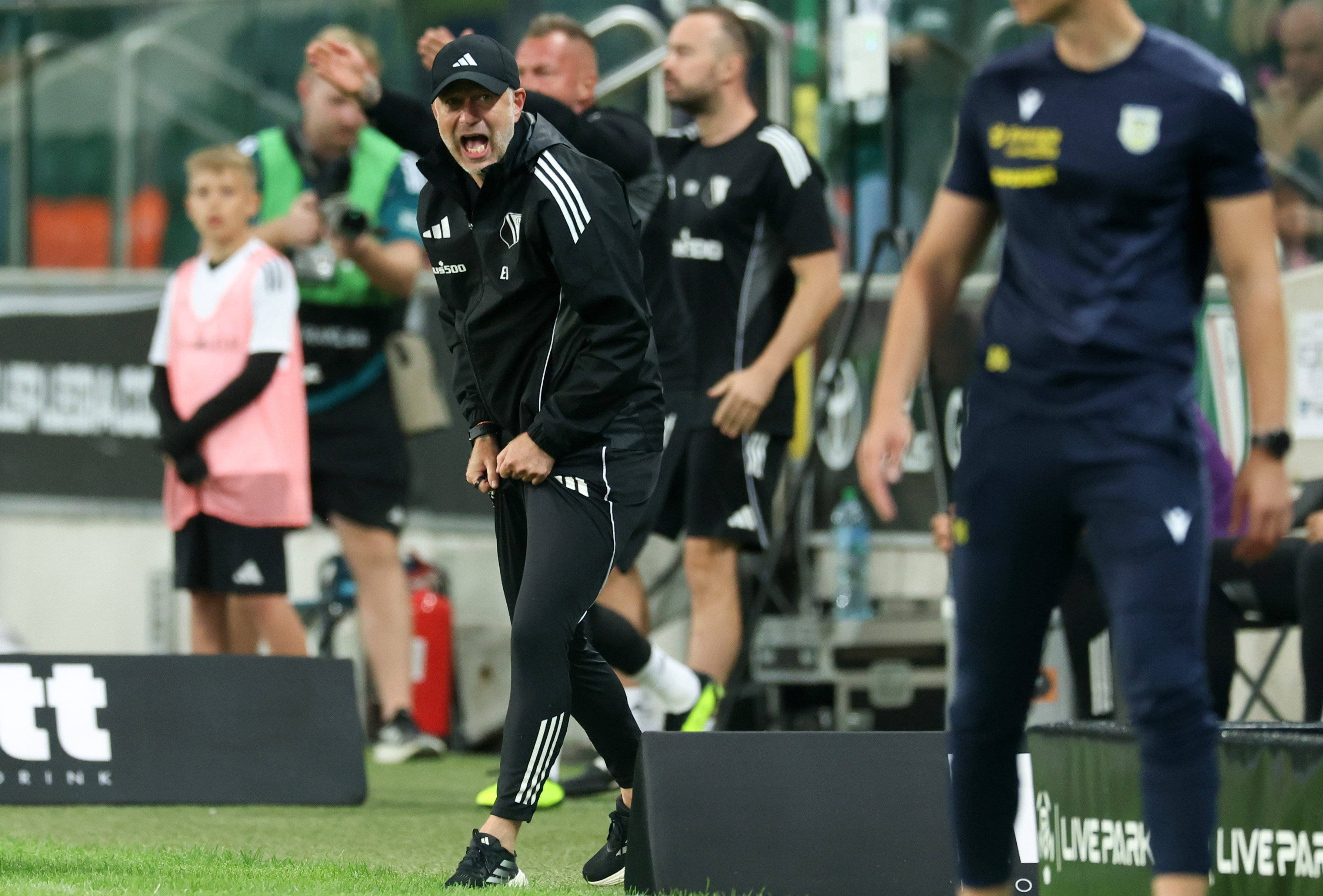 Edward Iordănescu, arbitrat de un rom&acirc;n &icirc;n Europa League!