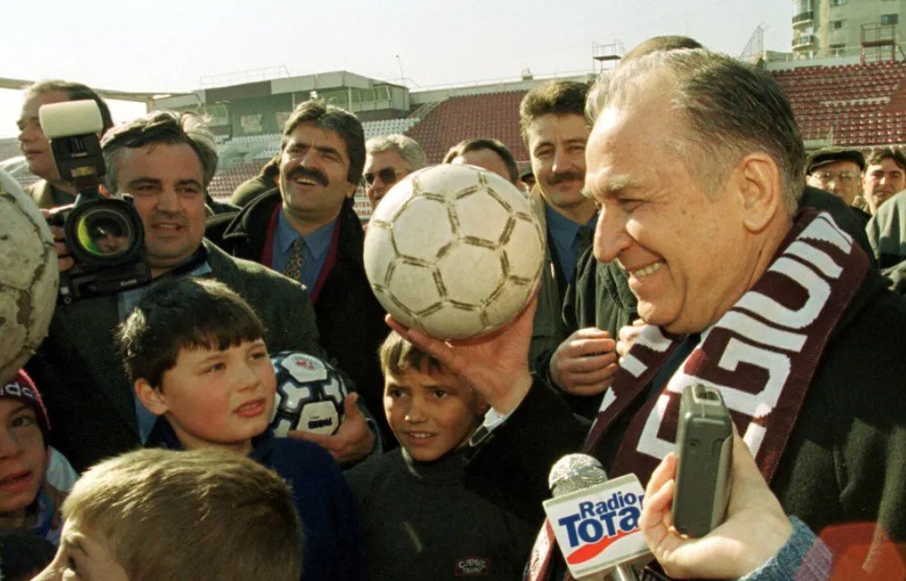 Meciurile din turul 2 al Cupei: Jiul Petroșani - Minerul Lupeni, derby-ul minerilor cu moment de reculegere pentru Ion Iliescu!