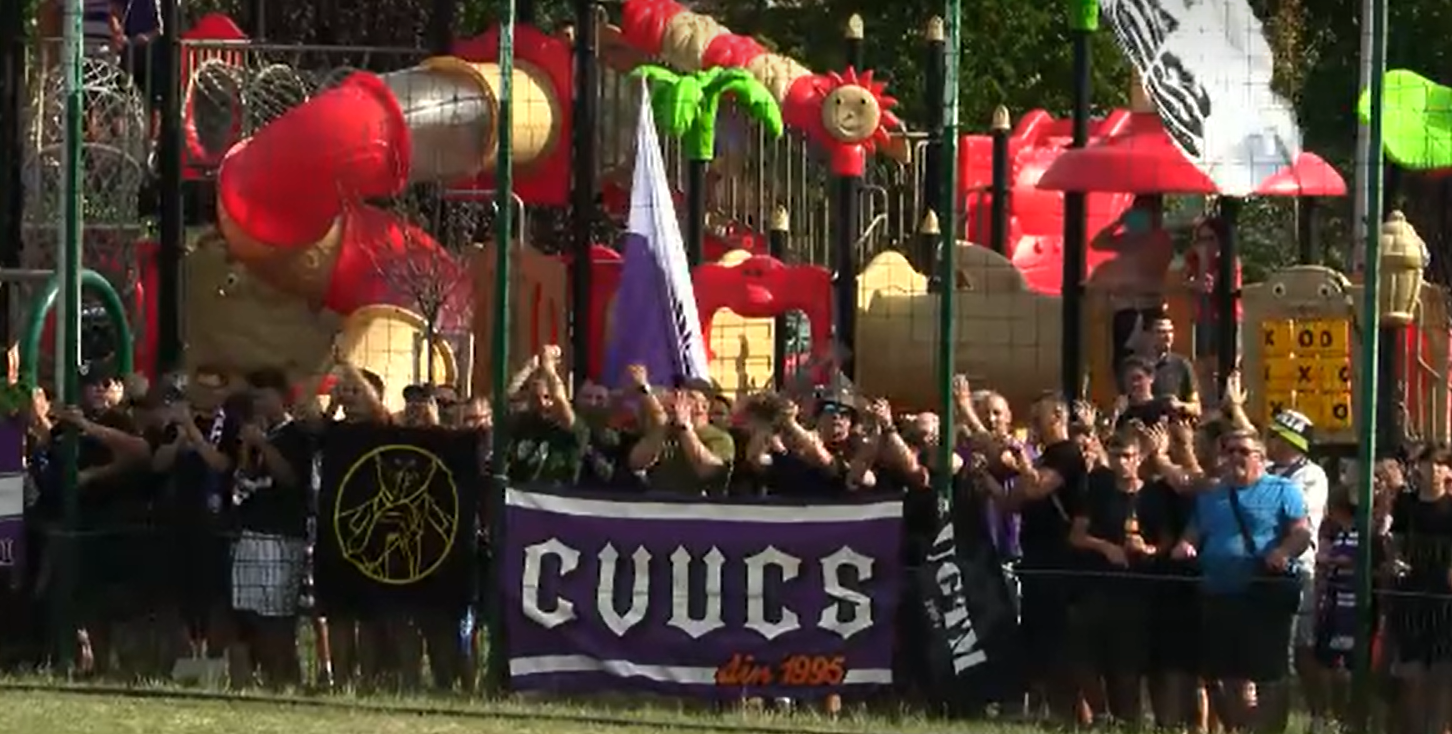 Nu au băgat &icirc;n seamă momentul de reculegere &icirc;n memoria lui Iliescu! Ce s-a &icirc;nt&acirc;mplat &icirc;n meciul din Cupa Rom&acirc;niei