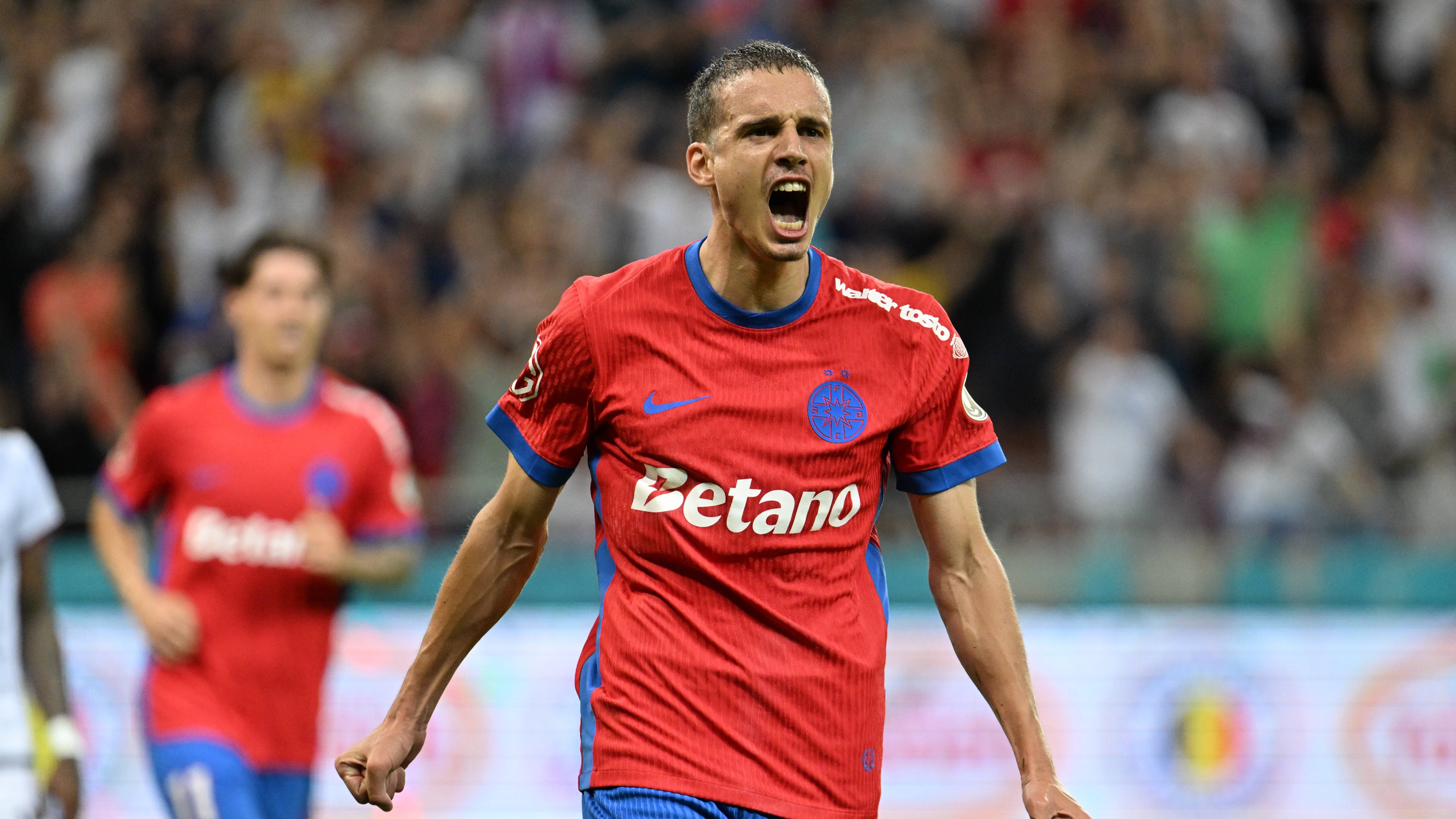 Juri Cisotti a zguduit bara &icirc;n Steaua Roșie - FCSB! De unde a șutat italianul